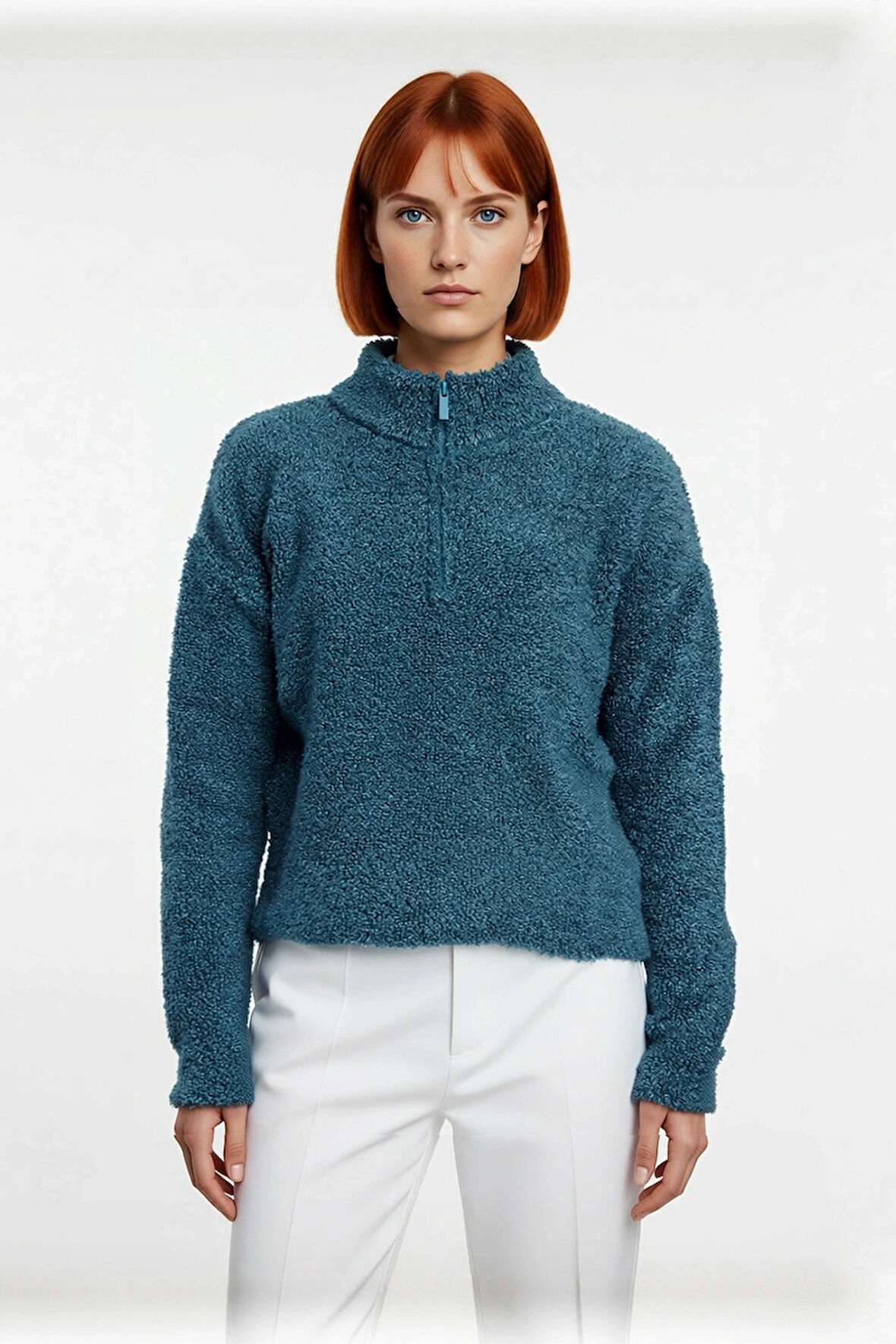 Kadınlara Özel Oversize Dokulu Standart Kol Dik Yaka Fermuarlı Triko Kazak Soğuk Günler İçin