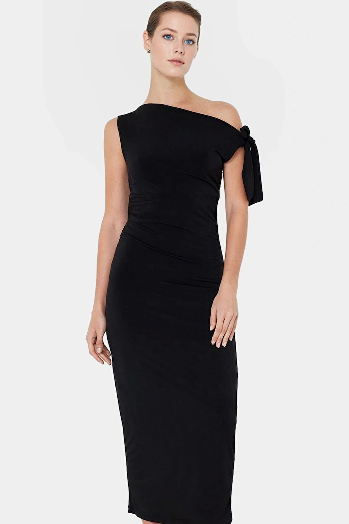 Vücuda Oturan Maxi Elbise Tek Omuz Asimetrik Yaka Polyester Kumaş Rahat Kullanım