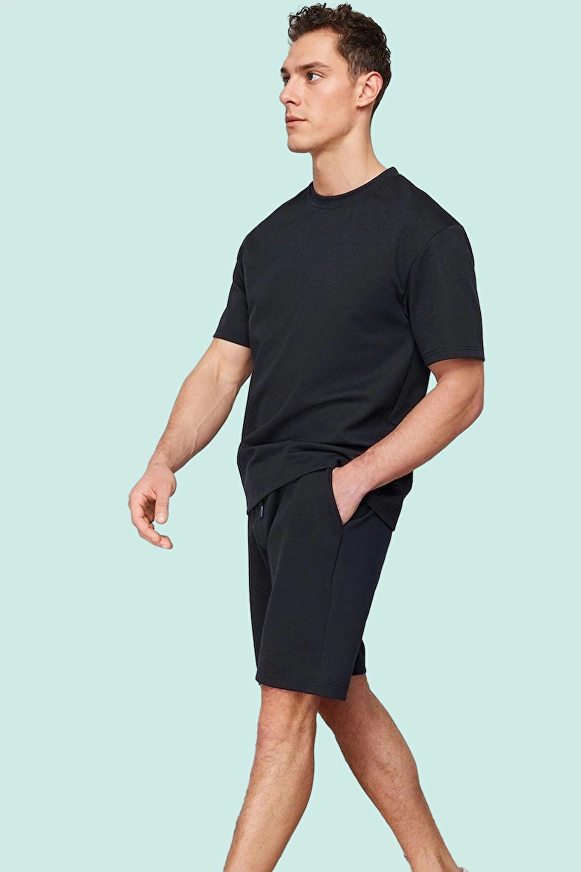 Erkek Yazlık Şort; Nefes Alan Örme Kumaş Boru Paça Rahat Kalıp Günlük Stil Kaliteli Malzeme