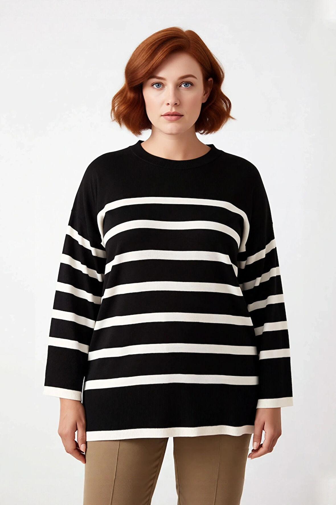 Kadınlar İçin Akrilik Materyalden Üretilen Çizgili Relaxed Kesim Bisiklet Yaka Triko Kazak