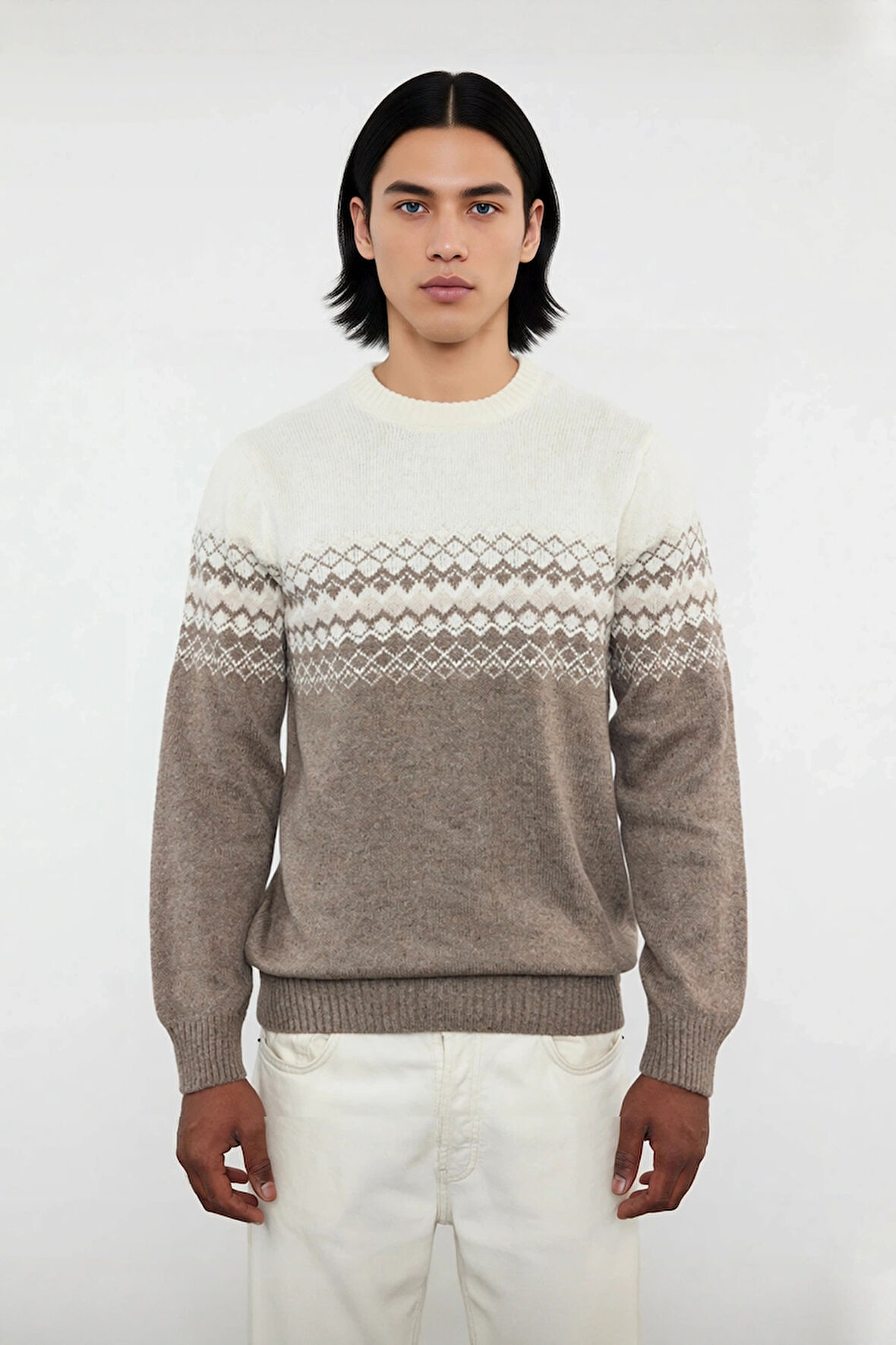 Erkeklere Özel Fitted Kalıp Etnik Desenli Bisiklet Yaka Triko Kazak Kışlık Kombinlerin Vazgeçilmezi