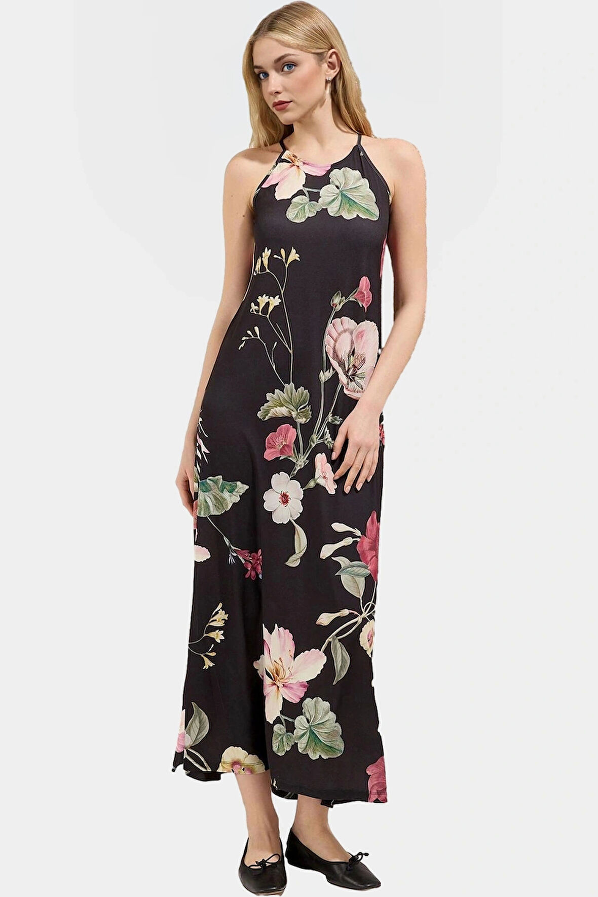 Halter Yaka Maxi Elbise Örme Kumaş Çiçekli Desen Rahat Kalıp Konforlu Kesim Ve Şık