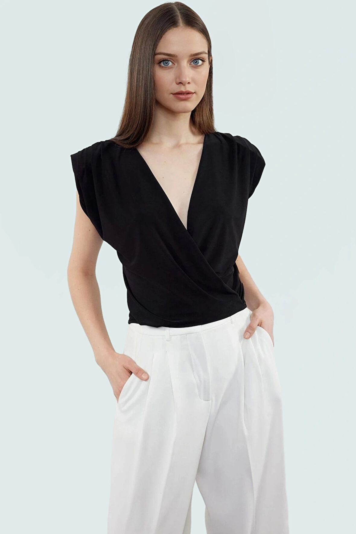 Şık Bluz Polyester Örme Kumaş V Yaka Crop Regular Kalıp Günlük Kullanım İçin Mükemmel Uyum