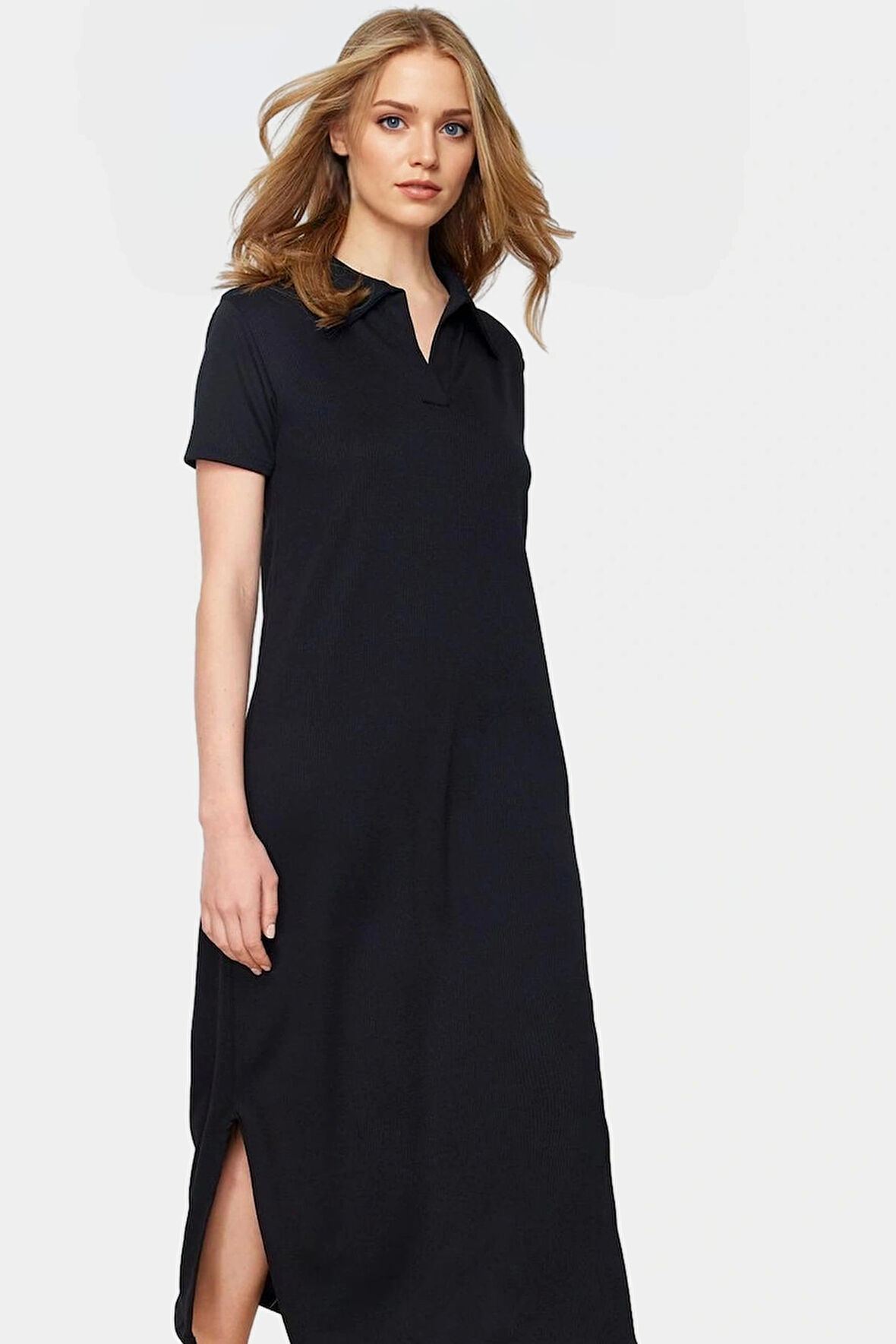 Günlük Kullanım İçin Şık Polyester Midi Elbise Polo Yaka Görünüm Mükemmel Uyum