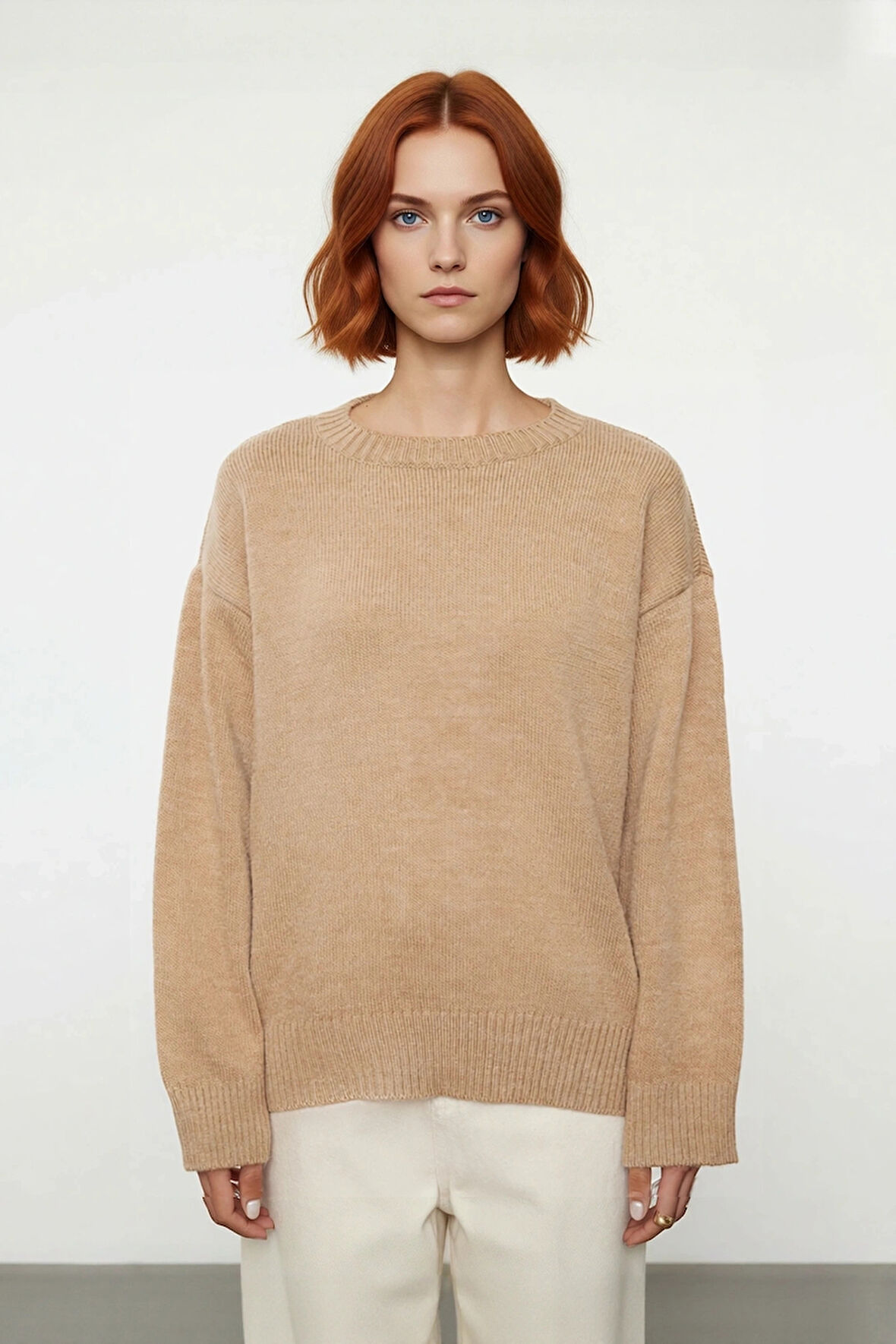 Kadın Bej Oversize Kesim Triko Bisiklet Yaka Kazak Uzun Kollu Modern Günlük Şıklık İçin İdeal