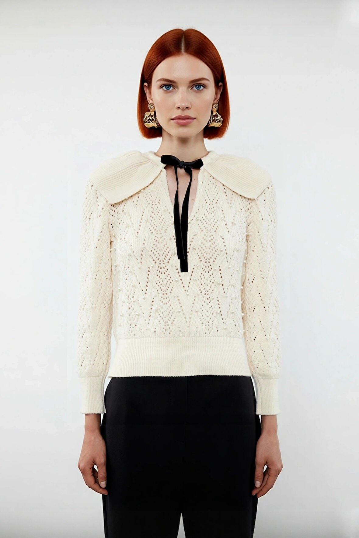 Kadın Ajurlu İnci İşlemeli Fular Yaka Regular Kalıp Triko Kazak Uzun Kollu Soğuk Hava Şıklığı Sunar