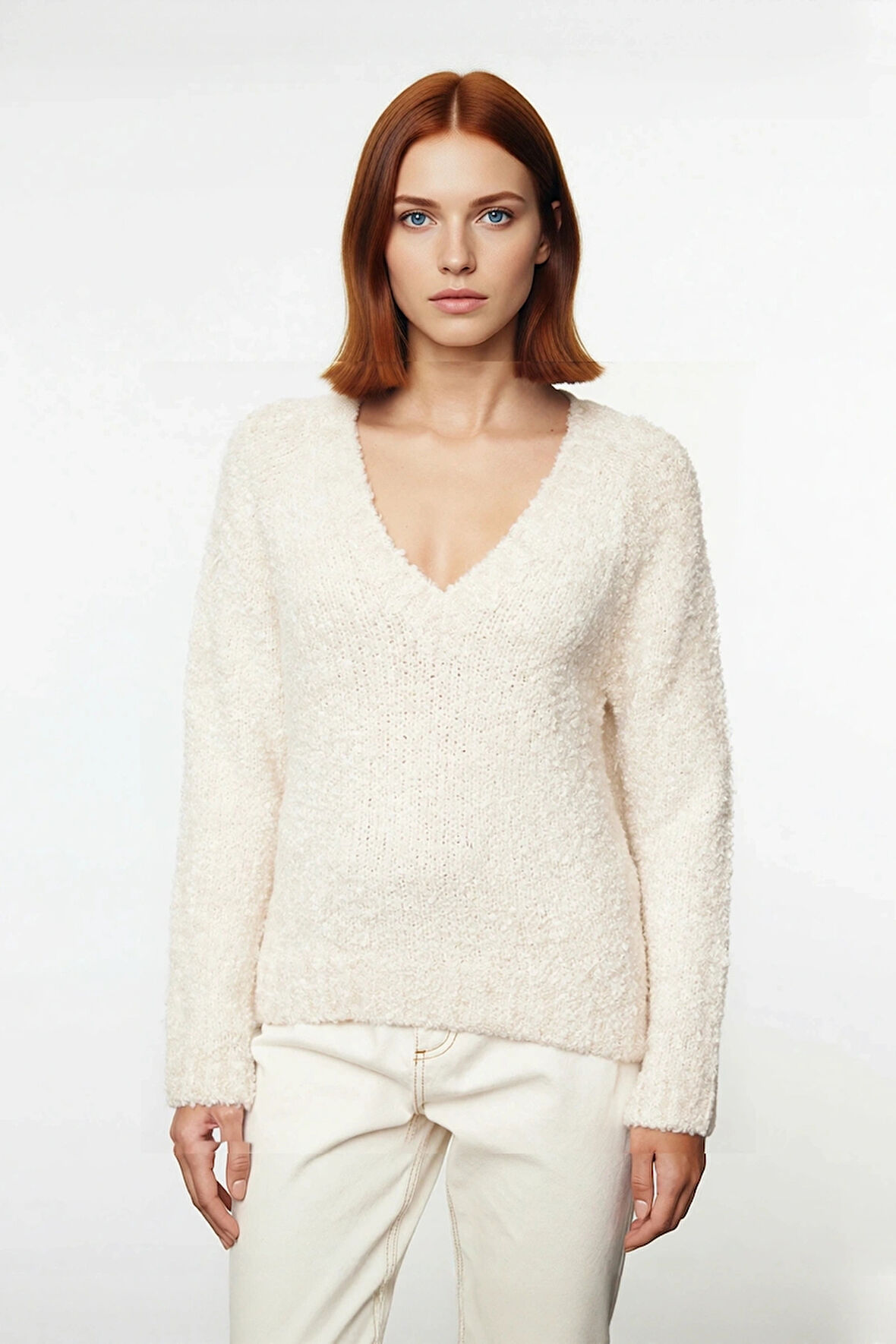 Kadın Kışlık Basic Bej Dokulu Regular Kalıp Derin V Yaka Akrilik Uzun Kollu Triko Kazak Modeli