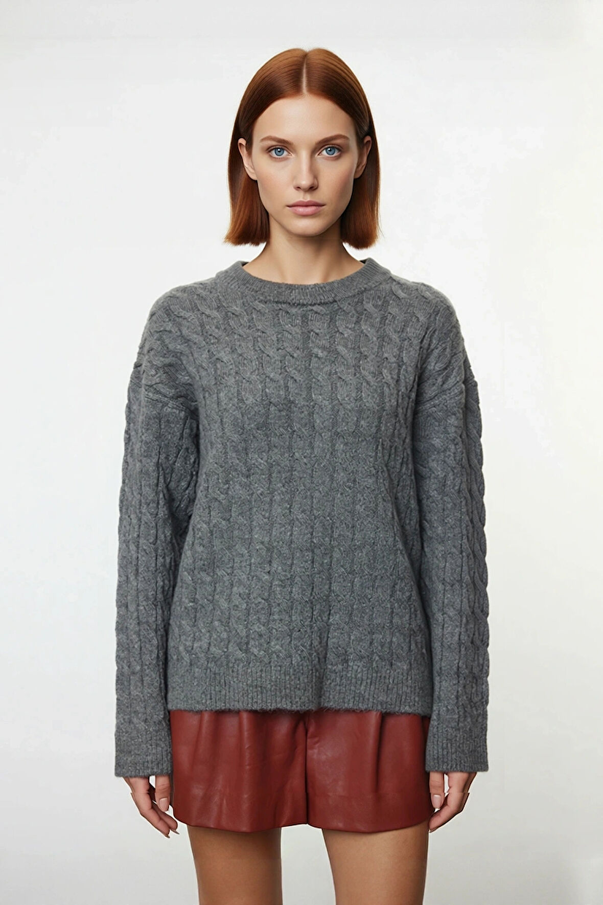 Kadın Antrasit Gri Basic Bisiklet Yaka Saç Örgü Triko Kazak Soğuk Günlerin Şık Tamamlayıcısı