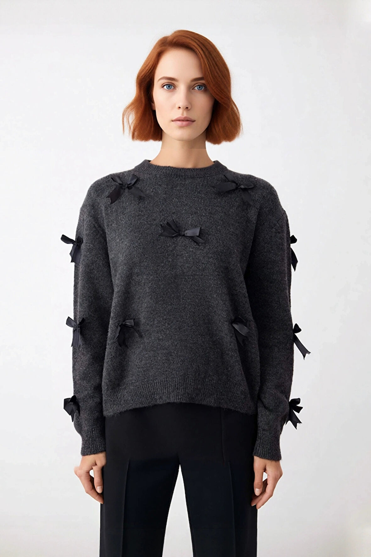 Kadınlara Yönelik Konforlu Regular Kalıp Bisiklet Yaka Triko Kurdele Fiyonklu Uzun Kollu Kazak