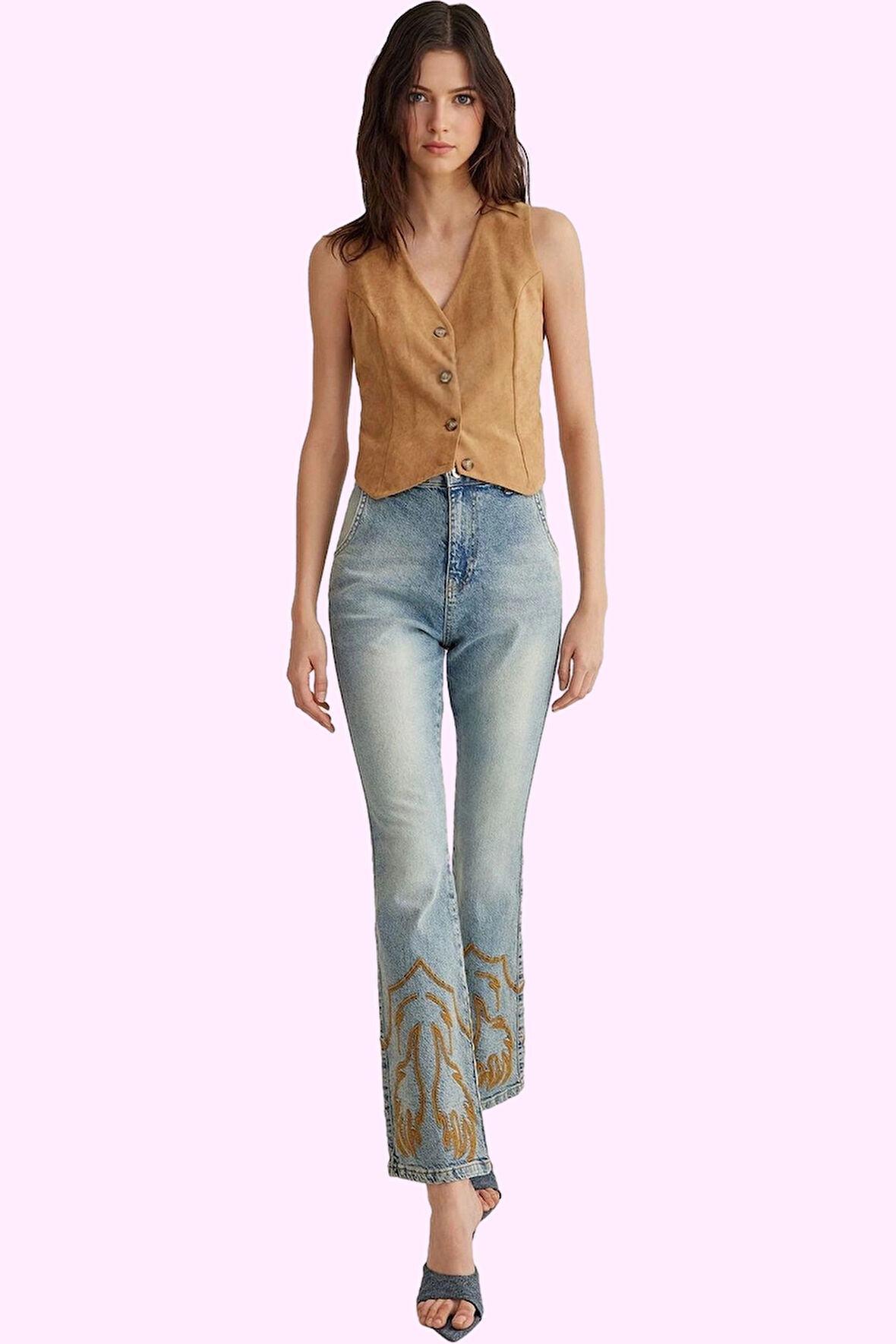 Kadın Pamuk Denim Flare Jean; Yüksek Bel Nakış Detaylı Günlük Kullanım için Modern Tasarım