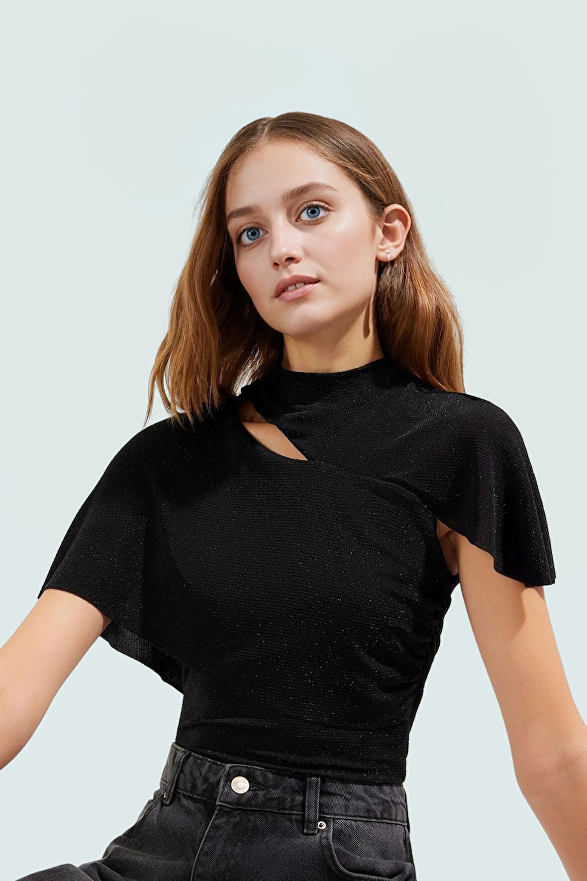 Şık Bluz Dik Yaka Cut Out Detay Simli Örme Yazlık Özel Tasarım Günlük Kullanım İçin