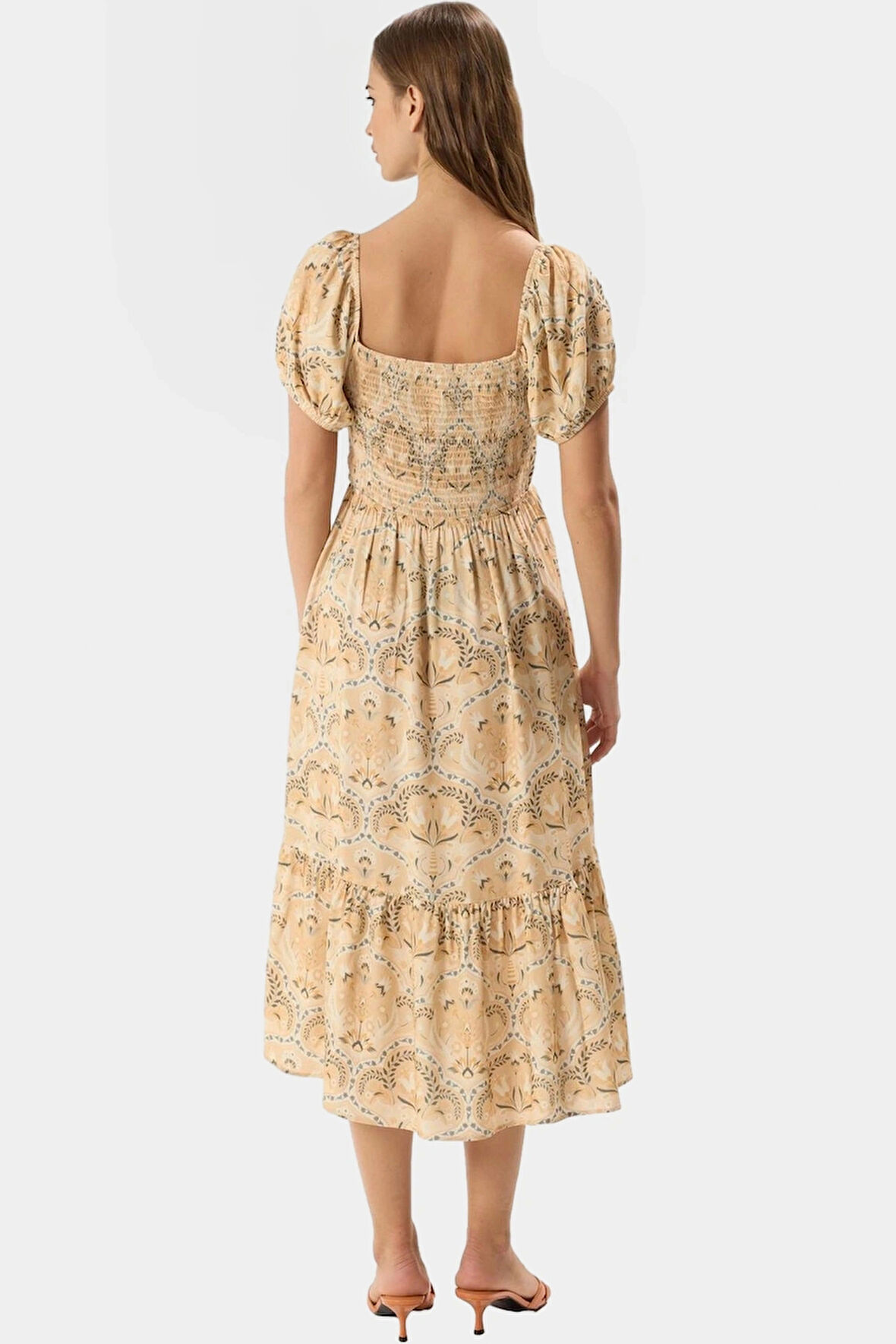 Şık Viskoz Midi Elbise Gipeli Detay ve Skater Kalıp Profesyonel Görünüm Mükemmel Uyum