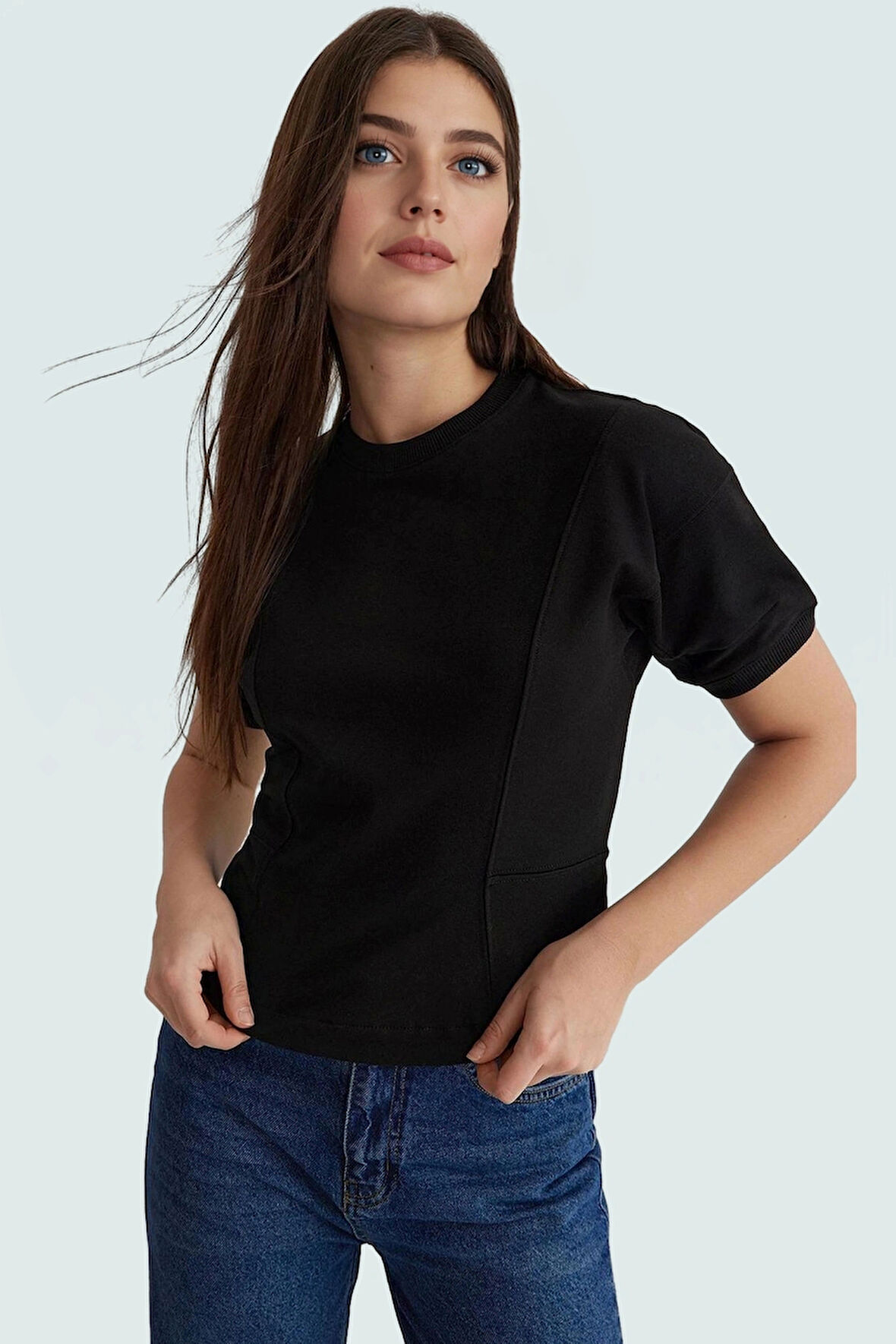 Rahat Yazlık Bluz Renk Fitted Kalıp Kısa Kollu %72 Polyester Şık Görünüm Mükemmel Uyum