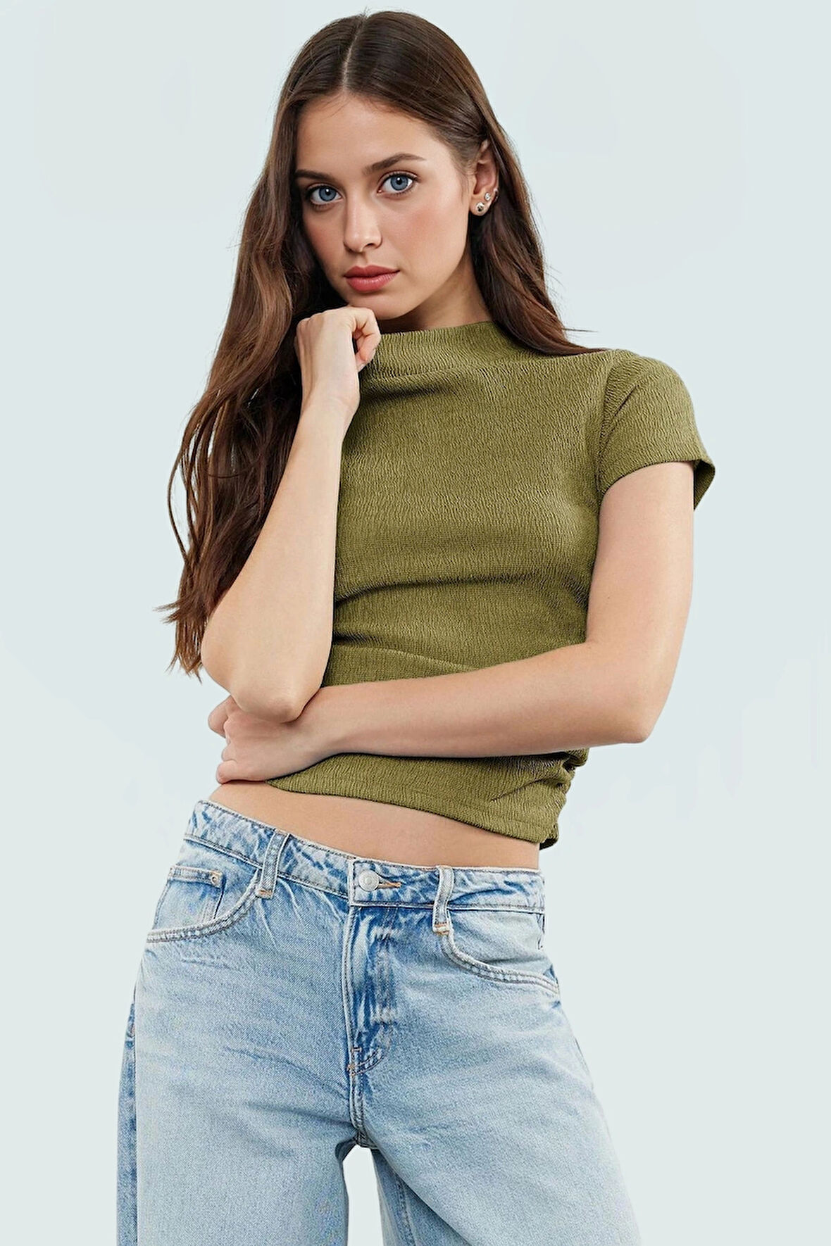 Polyester Karışımlı Bluz Crop Boy Fitted Kalıp Kısa Kol Seçkin Malzeme Dayanıklı