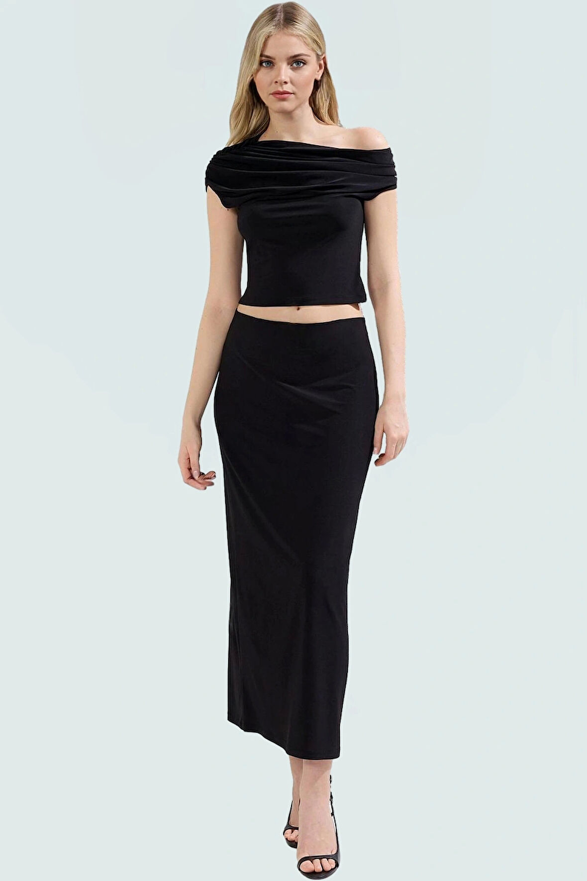 Ekose Desenli Örme Midi Elbise Takım Rahat Şık ve Çok Yönlü Premium Kalite Dayanıklı Malzeme