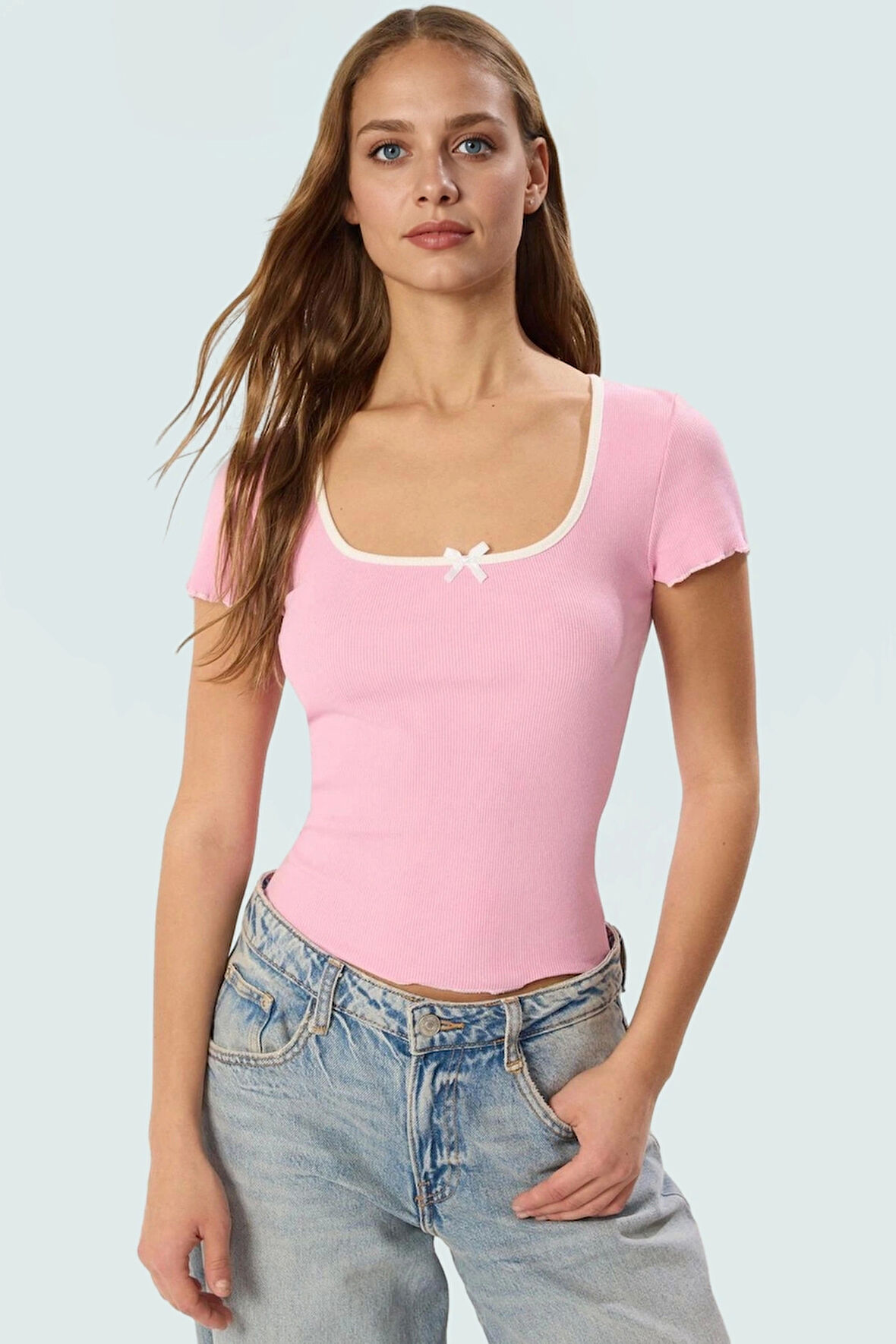 Yazlık Kısa Kollu Pamuklu Bluz Rahat Kesim Şık Detay Yüksek Kalite Trend Tasarım Uzun Ömürlü