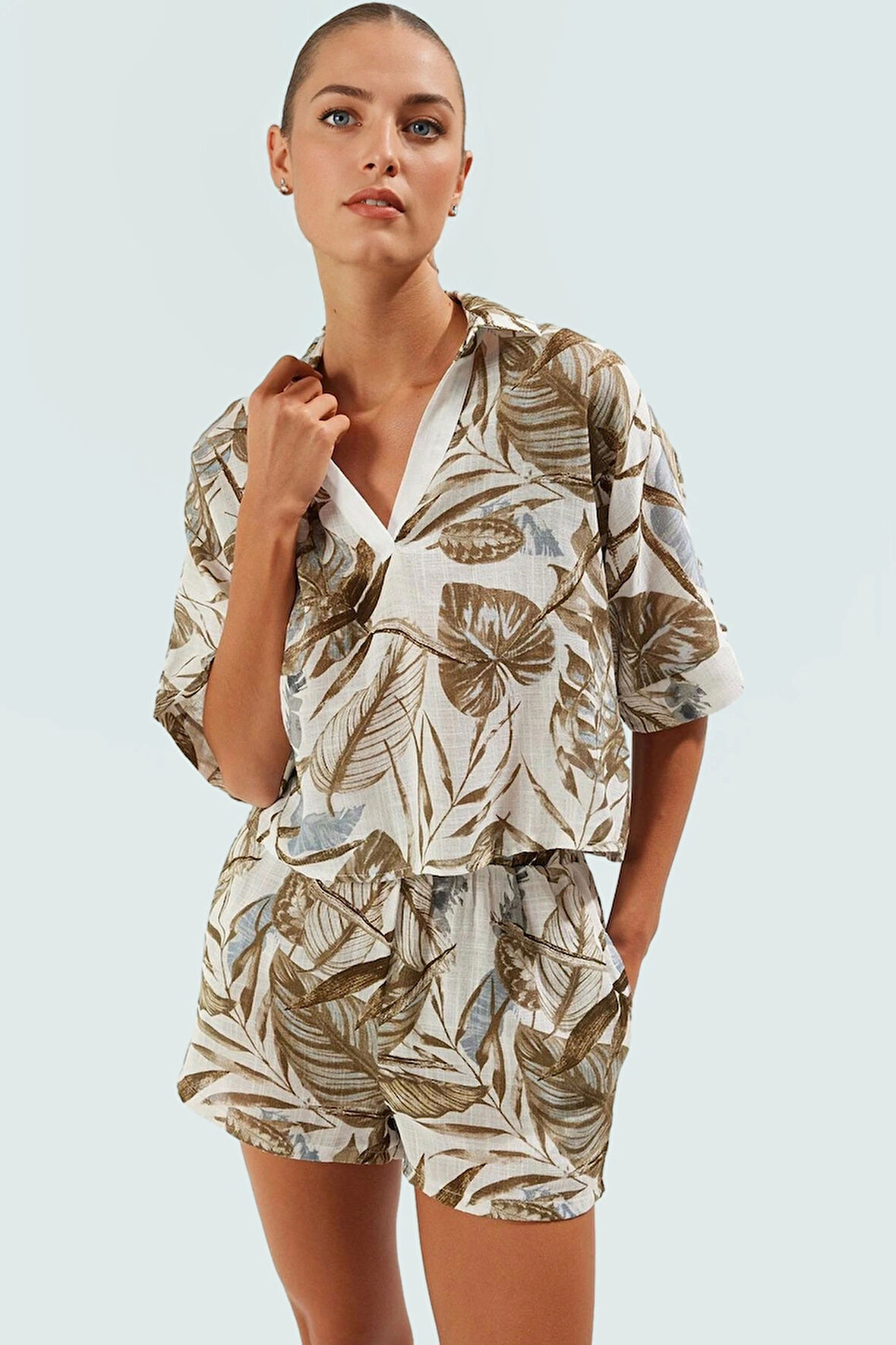 Pamuklu Dokuma Çiçekli Bluz Pantolon Takımı Yazlık Plaj Modası Reglan Kol Seçkin Malzeme