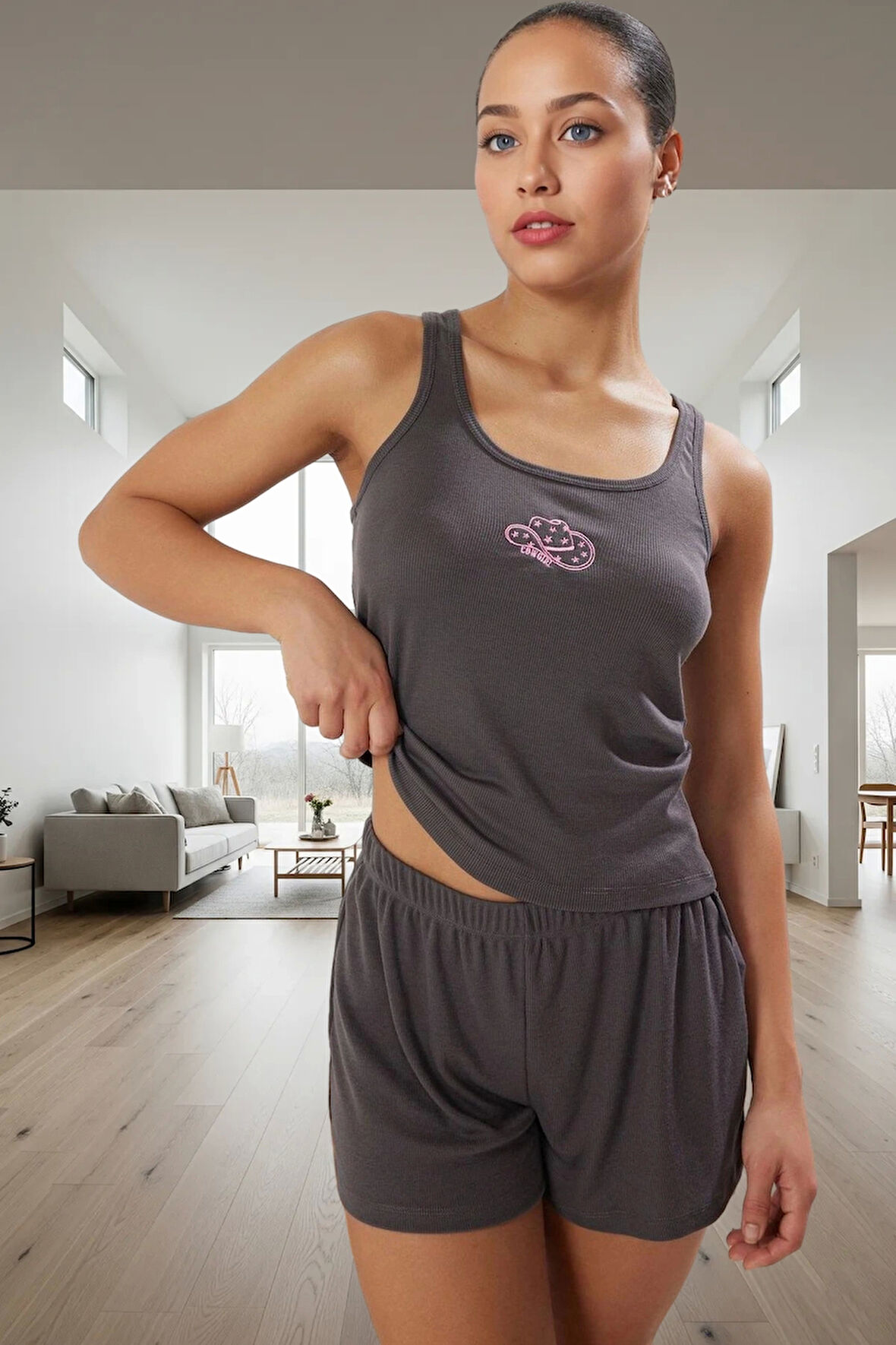 Rahat Ev Giyim Seti Nakışlı Kaşkorse Pijama Takımı Kaliteli İşçilik Günlük Kullanım İçin