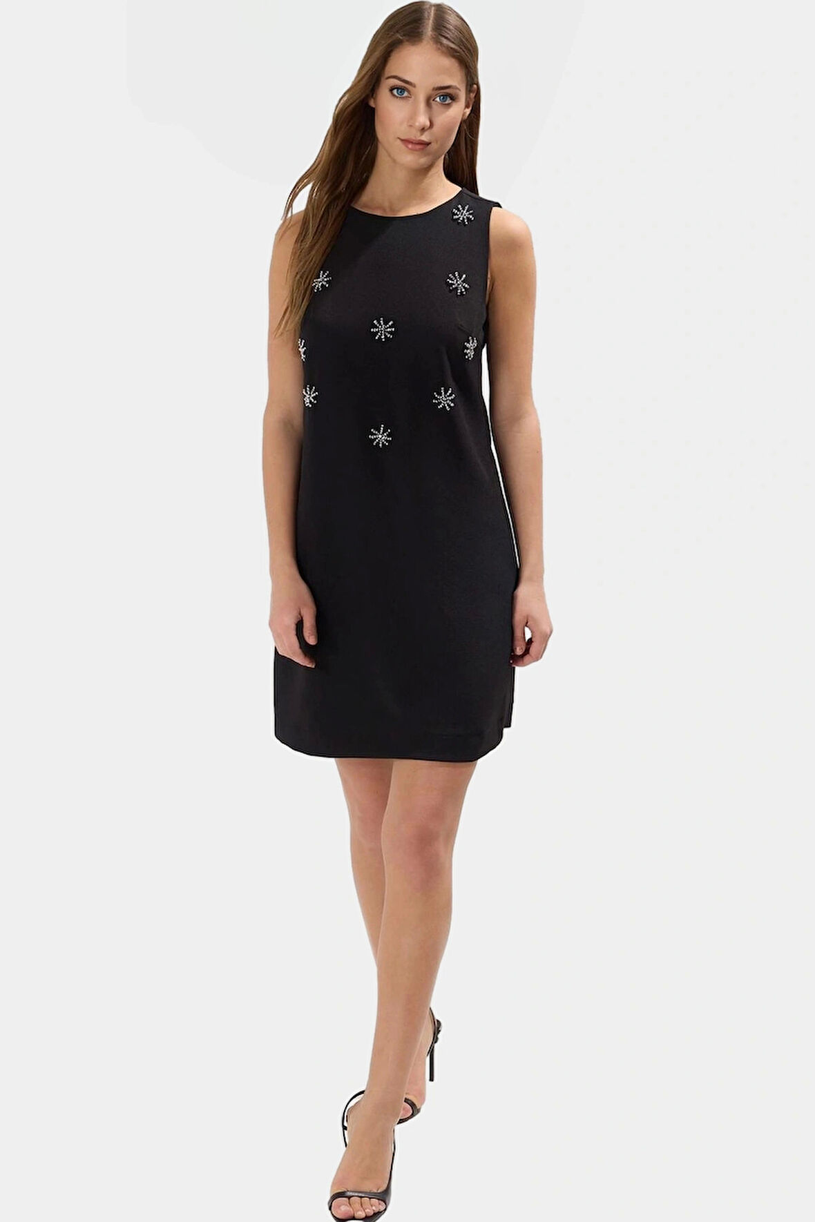 Taş Detaylı Kolsuz Mini Elbise Yazlık Düz Kesim Dokuma Kumaş Uzun Ömürlü Rahat Ve Şık