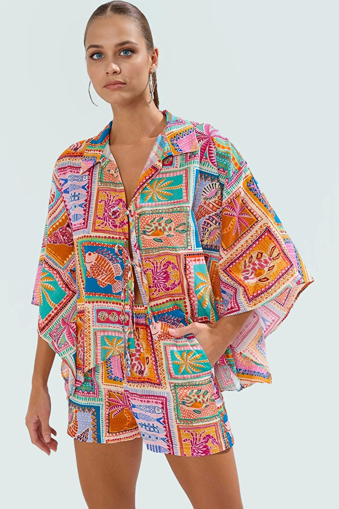 Rahat Kalıp Tropikal Desenli Pamuk Şort Gömlek Takım Yazlık Dayanıklı Malzeme Kaliteli İşçilik