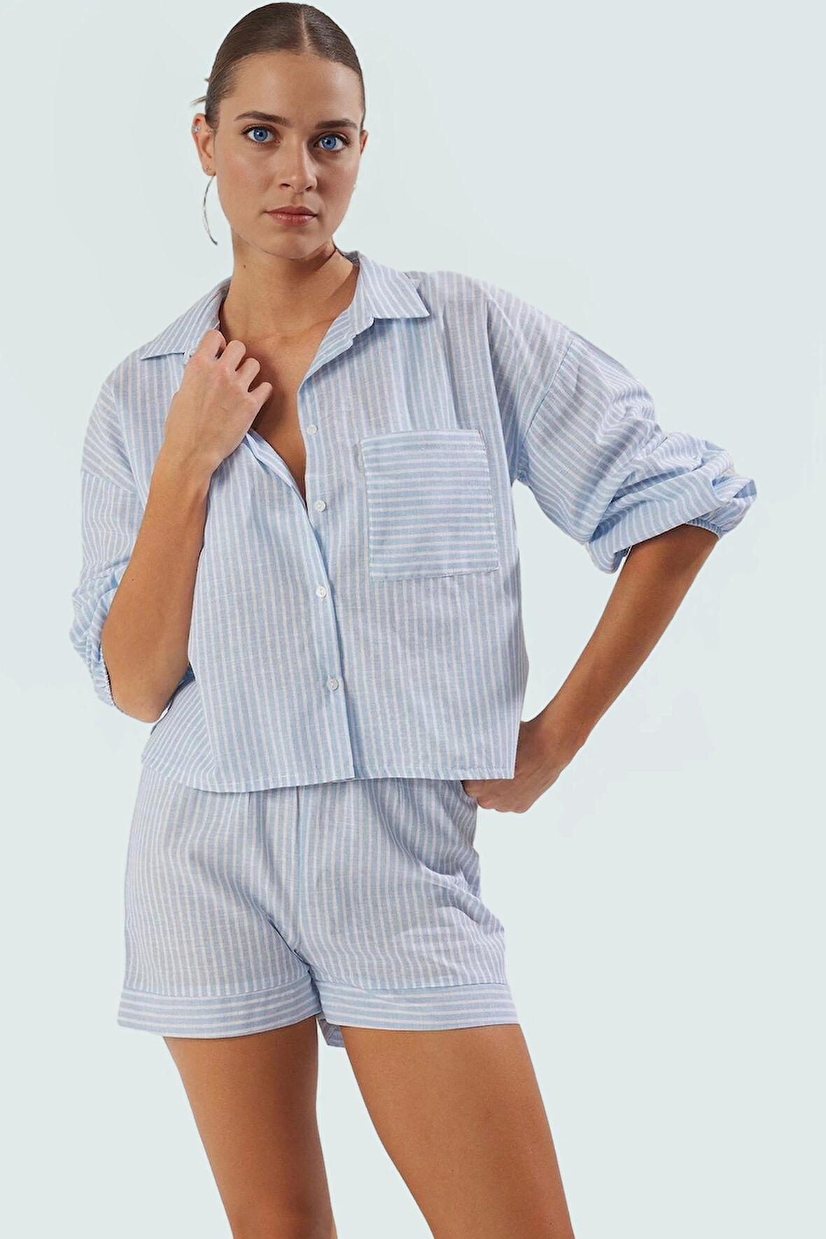 Rahat Kesim Çizgili Vual Gömlek Şort Takım Günlük Kullanım Dayanıklı Malzeme Ve Şık