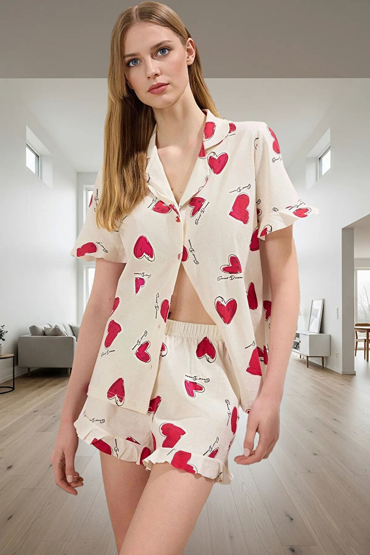 Yazlık %100 Pamuklu Pijama Takımı Kalpli Desenli Volanlı Şort ve Gömlek Modern Stil