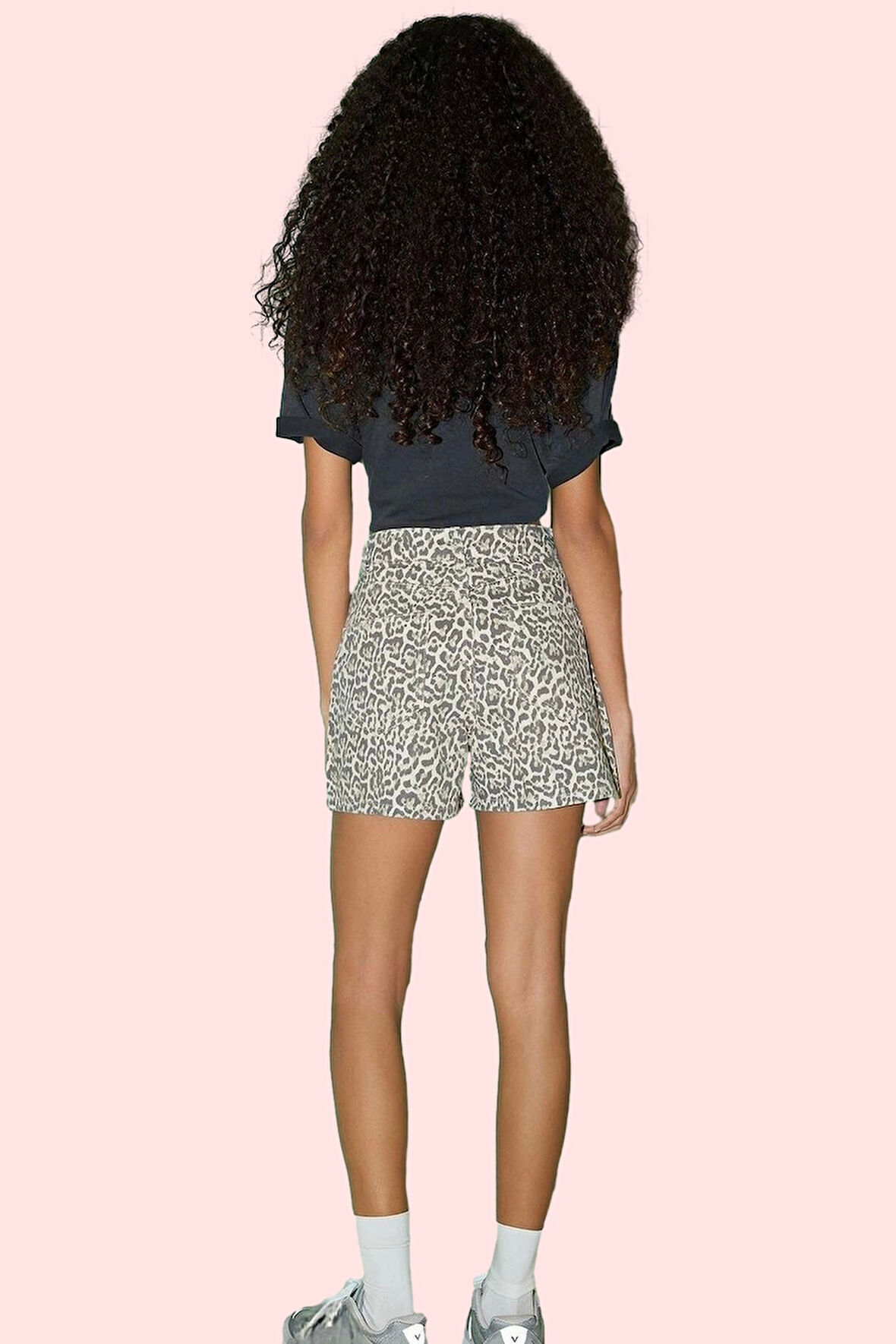 Kadın Pamuk Denim Şort Yüksek Bel City Short Kalıp Geniş Paça Çok Leopar Desenli Günlük Kombinler