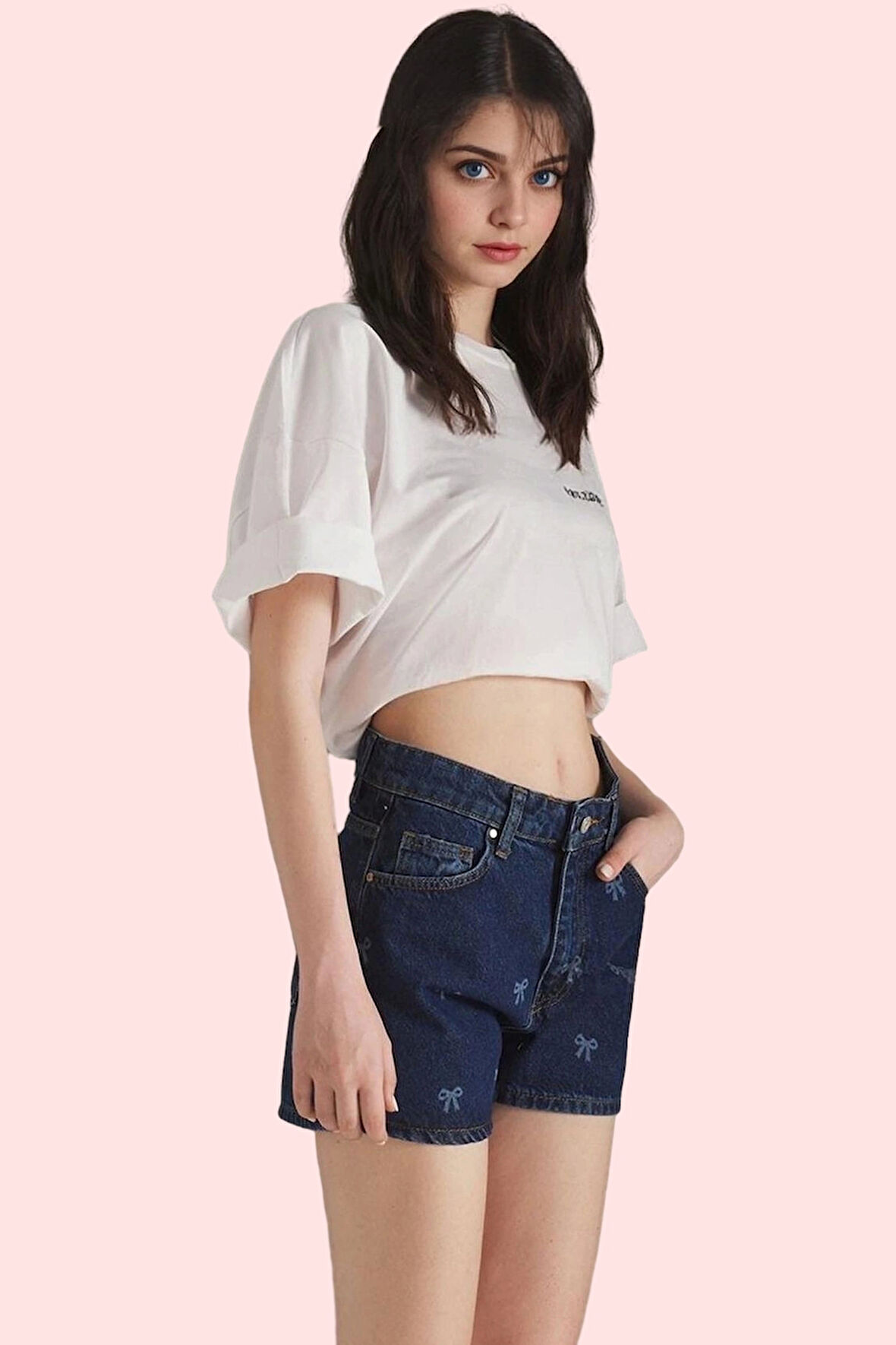 Kadın Yüksek Bel Boru Paça Denim Şort Pamuk Yaz Aylarının Vazgeçilmezi Rahat Günlük Kullanım