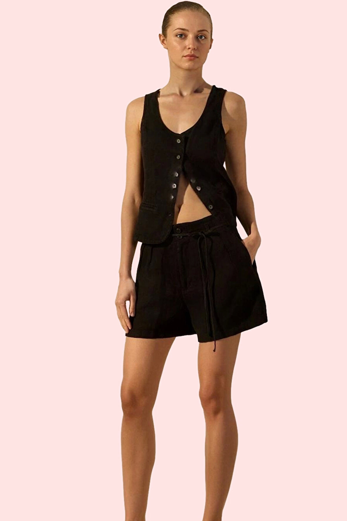 Kadın Yüksek Bel Keten Mini Şort; Geniş Paça; Rigid Dokuma; Yazlık Yaz Aylarının Vazgeçilmezi