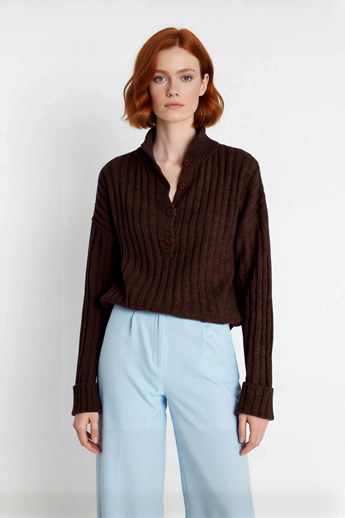 Kadın Dik Yaka Oversize Kalıp Düz Renk Düşük Kol Triko Kazak Soğuk Havalarda Konforlu ve Modern