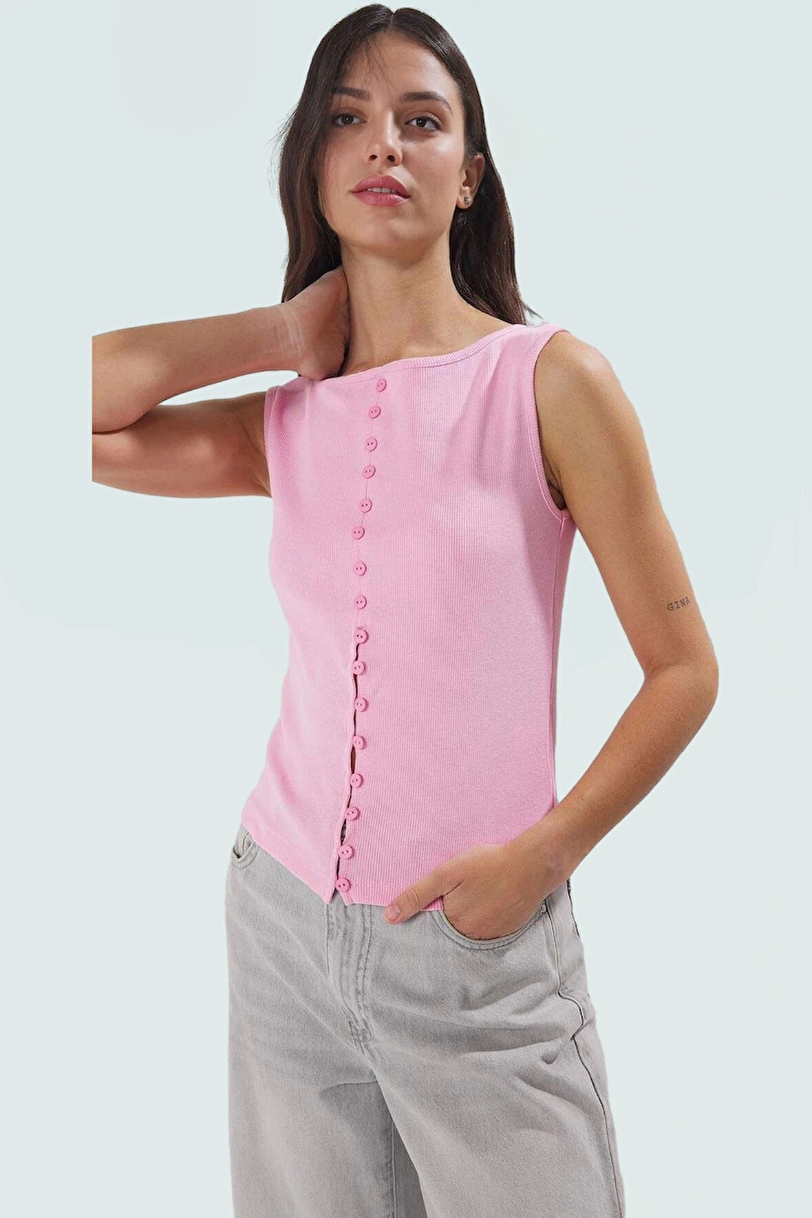 Kadın Kolsuz Örme Bluz Kayık Yaka Fitted Kalıp Rahat Günlük Stil Ve Şık Modern