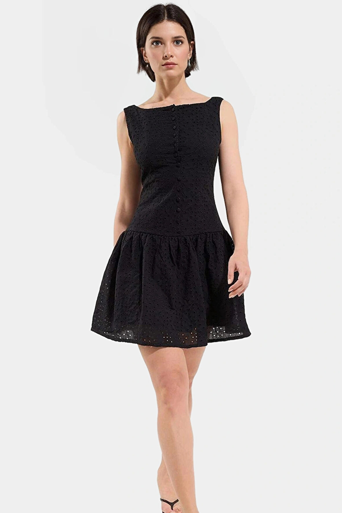 Pamuklu Brode Mini Elbise Skater Kalıp Kayık Yaka Astarlı Özel Tasarım Profesyonel Görünüm