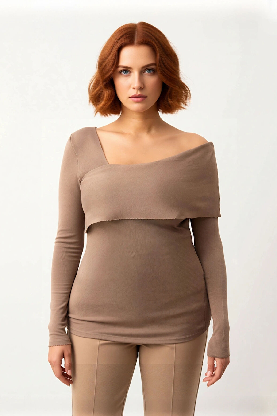 Kadınlara Özel Asimetrik Yaka Uzun Kollu Triko Kazak Regular Kalıbı İle Gün Boyu Rahatlık Sunar