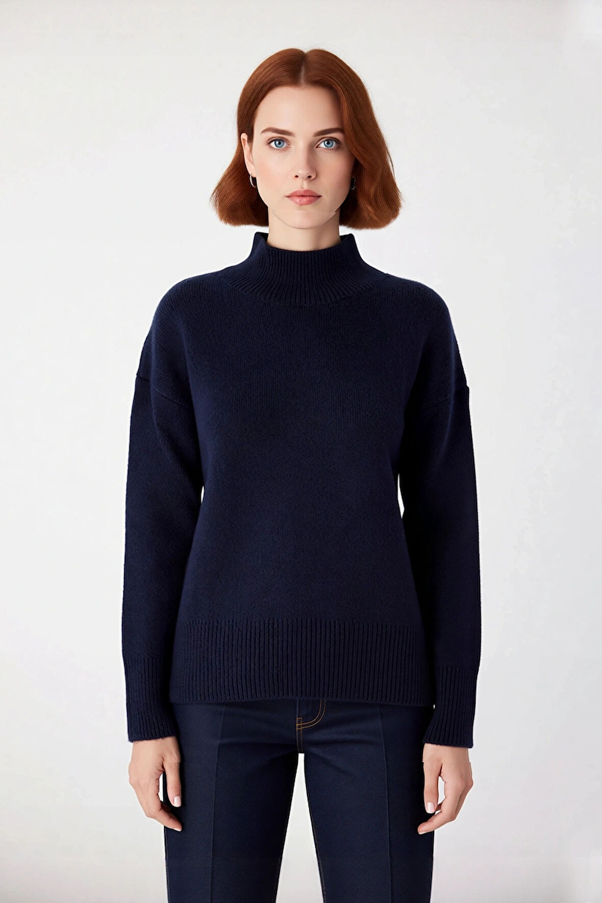 Kadın Oversize Dik Yaka Triko Kazak Yumuşak Dokusuyla Kış ve Sonbahar Kombinlerini Tamamlar