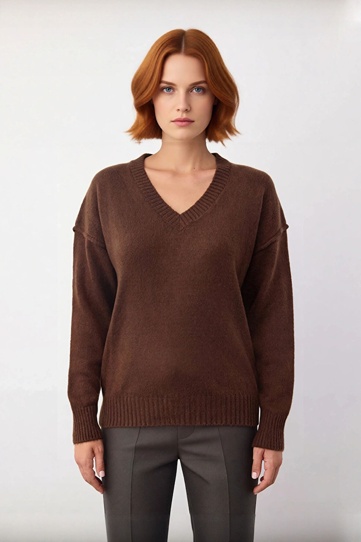 Kadınlar İçin Modern Oversize Kahverengi Triko Kazak V Yaka Düşük Kol Rahat Uzun Kalıp Şıklığı