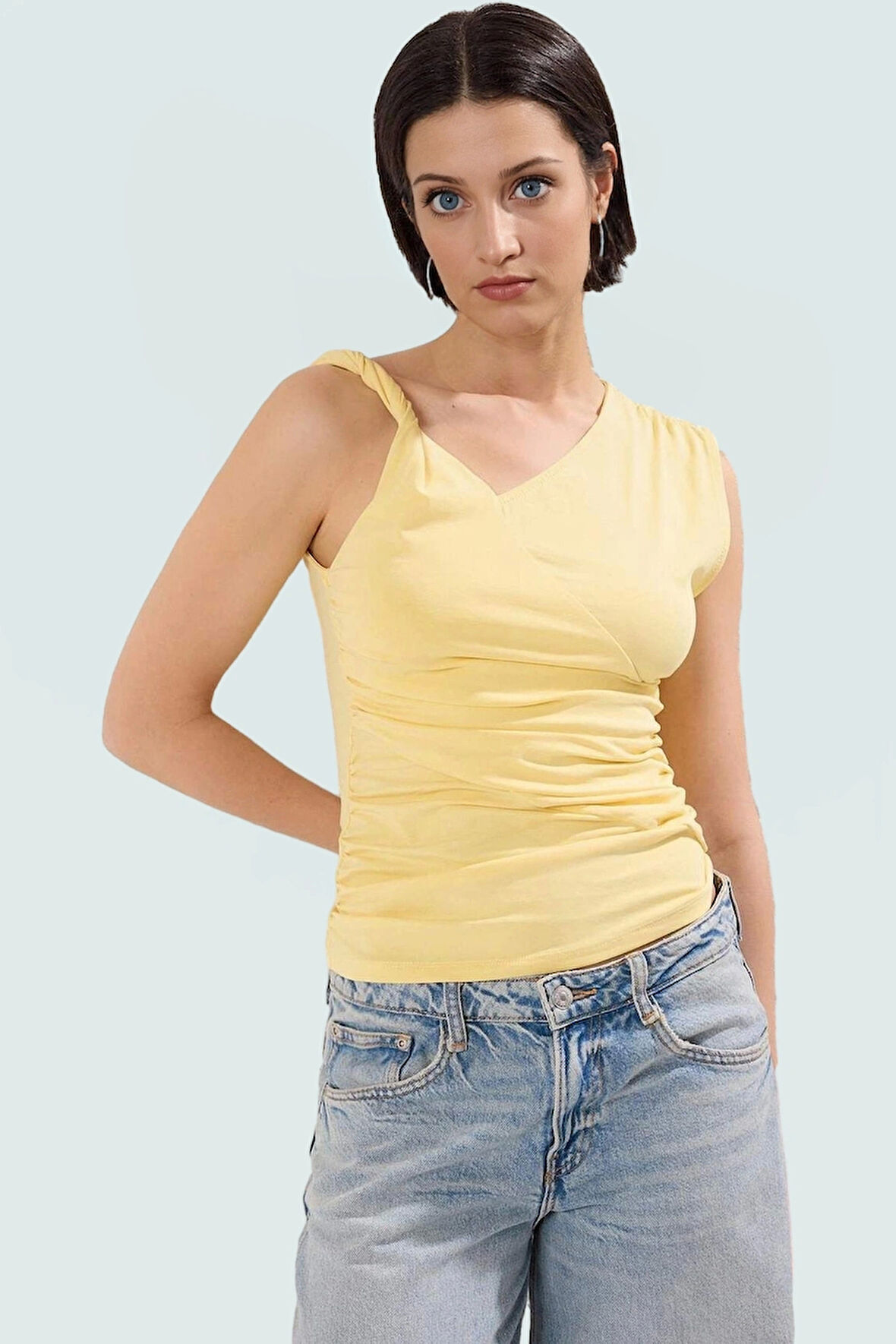 Pamuklu Elastanlı Bluz Asimetrik Yaka Büzgü Detay Rahat Kalıp Dayanıklı Malzeme