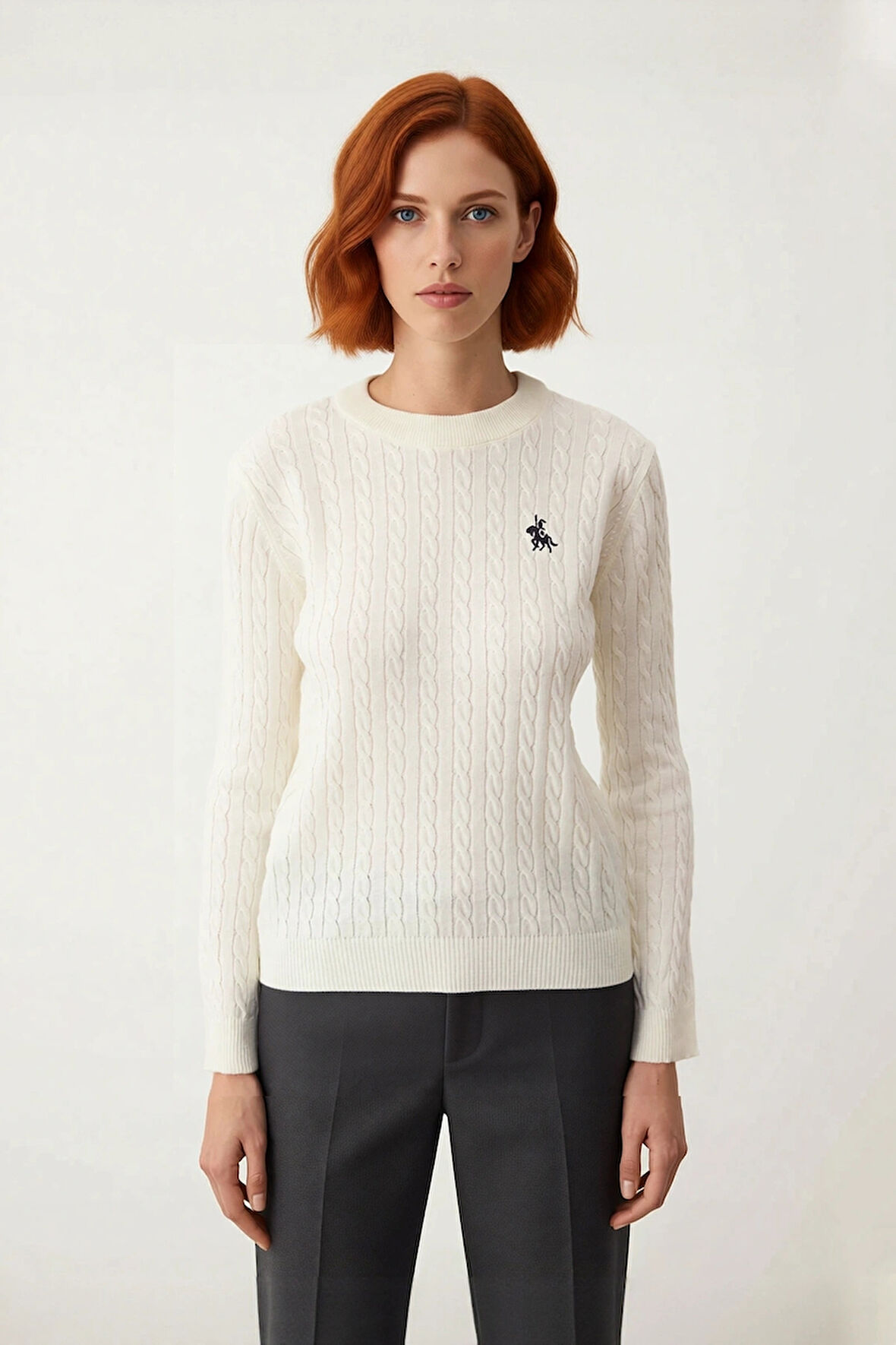 Kadın Saç Örgü Desenli Regular Kalıp Bisiklet Yaka Akrilik Triko Kazak At Nakış Detaylı Kaliteli