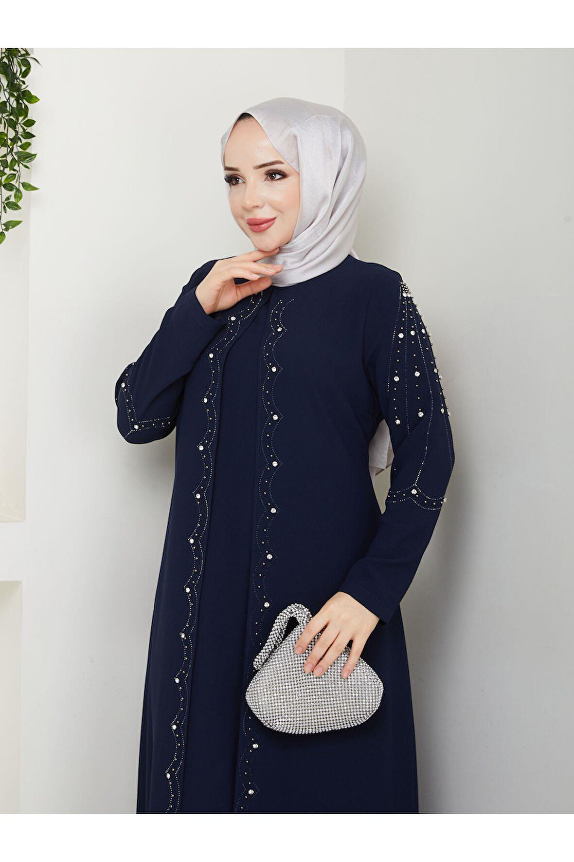 Büyük Beden Tam Boy Pelerinli Anne Elbisesi