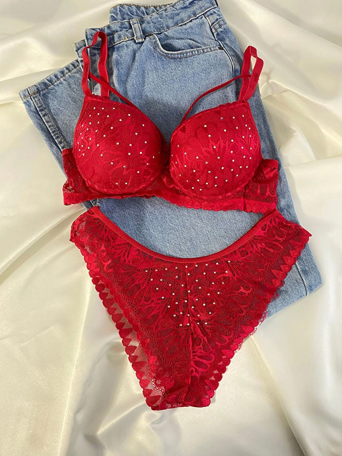 Kadın Dantelli İp Detaylı Taşlı Balenli Destekli Dolgulu Push Up Sütyen Takımı Iç Çamaşırı Takımı