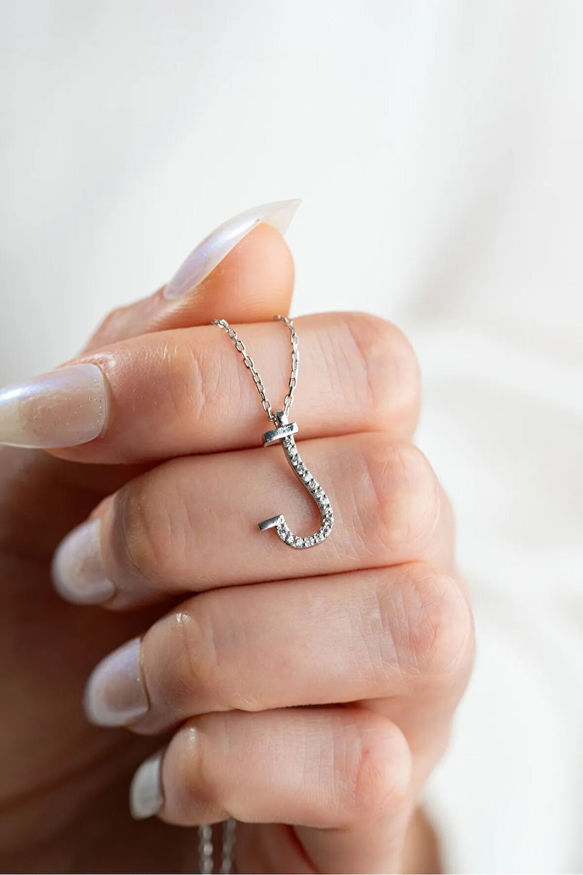 925 Ayar Gümüş Rodyum Kaplama J Harfi Kadın Kolye