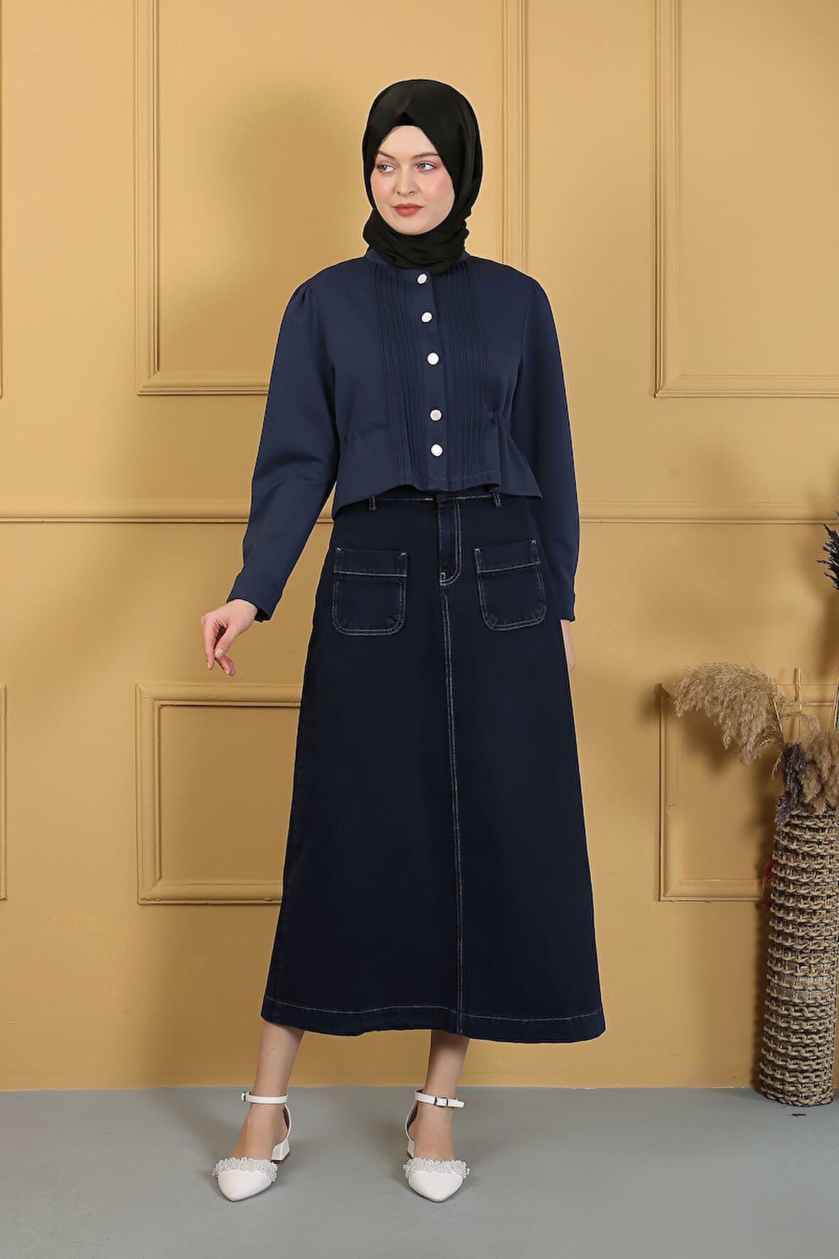 TESETTÜR ETEK Lacivert