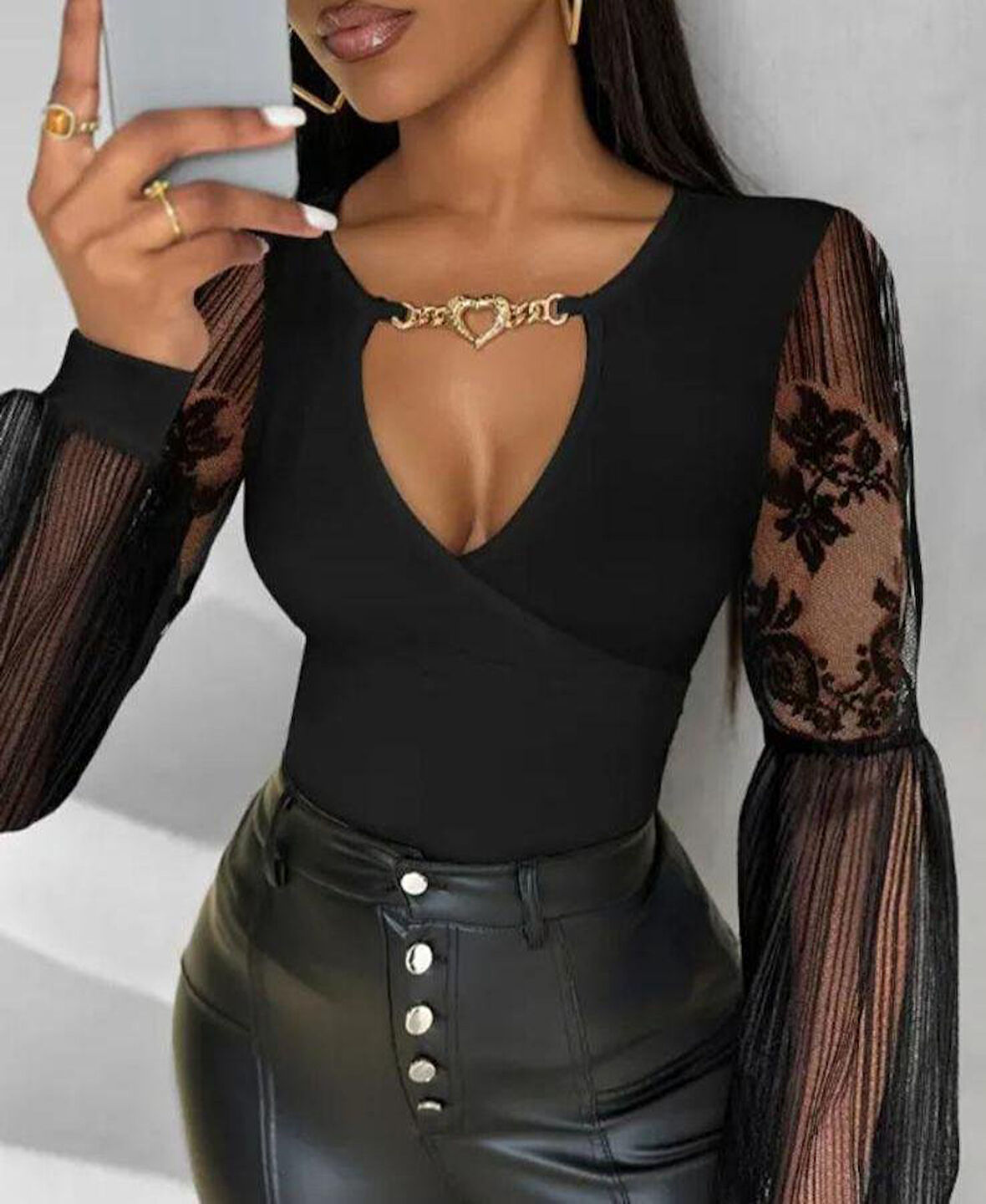 Kadın Kruvaze Yaka Derin Dekolteli Kolları Tül Detay Fırsat ürün Bluz