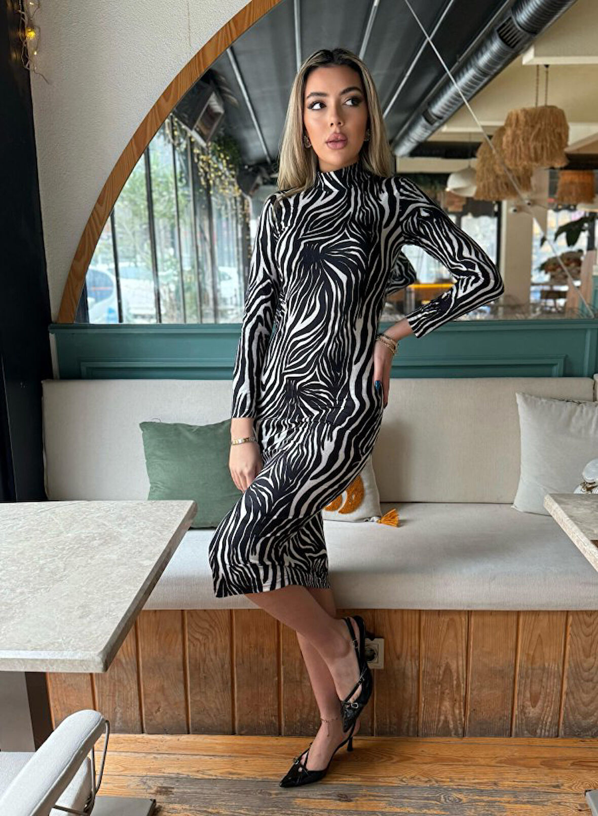 Kadın Zebra Desen Süet Kumaş Fırsat ürün Midi Boy Elbise