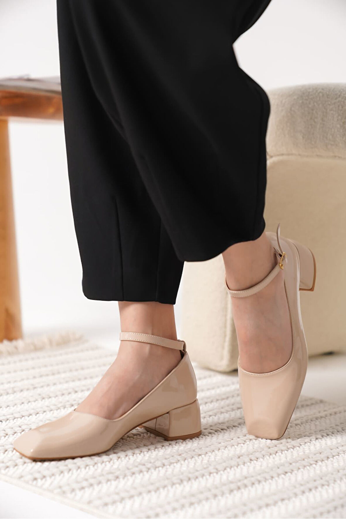 Arilla Bej Rugan Kadın Topuklu Ayakkabı