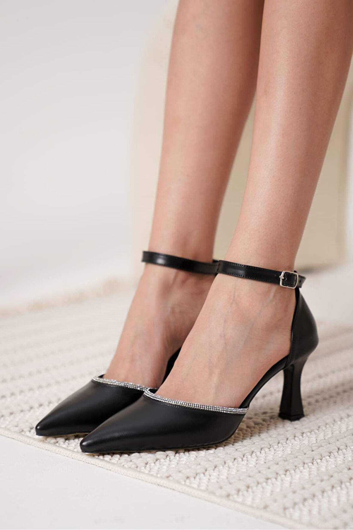 Darla Taşlı Kadın Siyah Topuklu Ayakkabı