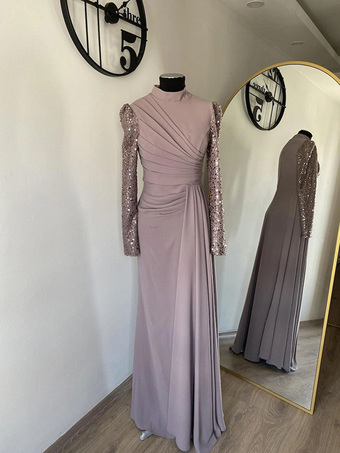 Krep Kolları Işleme Detaylı Abiye Elbise Vizon