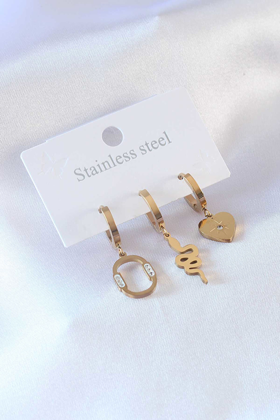 Evyora 316L Çelik Gold Renk Yılan Model Kalp Detay Zirkon Taşlı Kadın Küpe