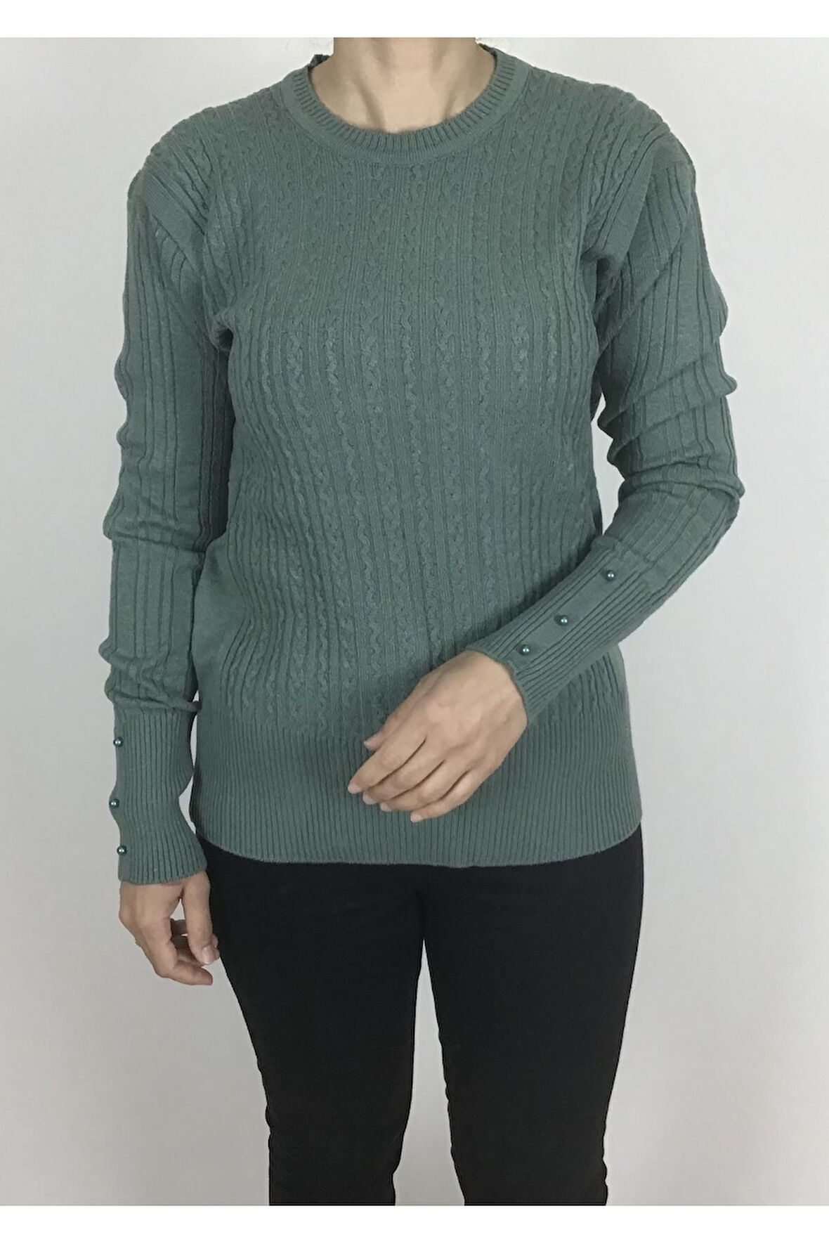 SAÇ ÖRGÜ DESENLİ KALIN LİKRALI KOLLARI BONCUK DETAYLI BLUZ