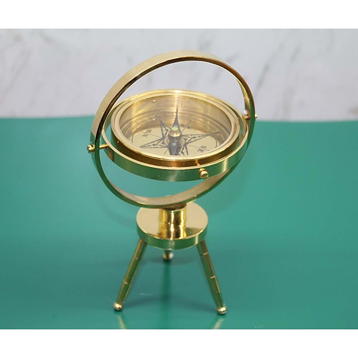 Pirinç Masa Üstü Pusula