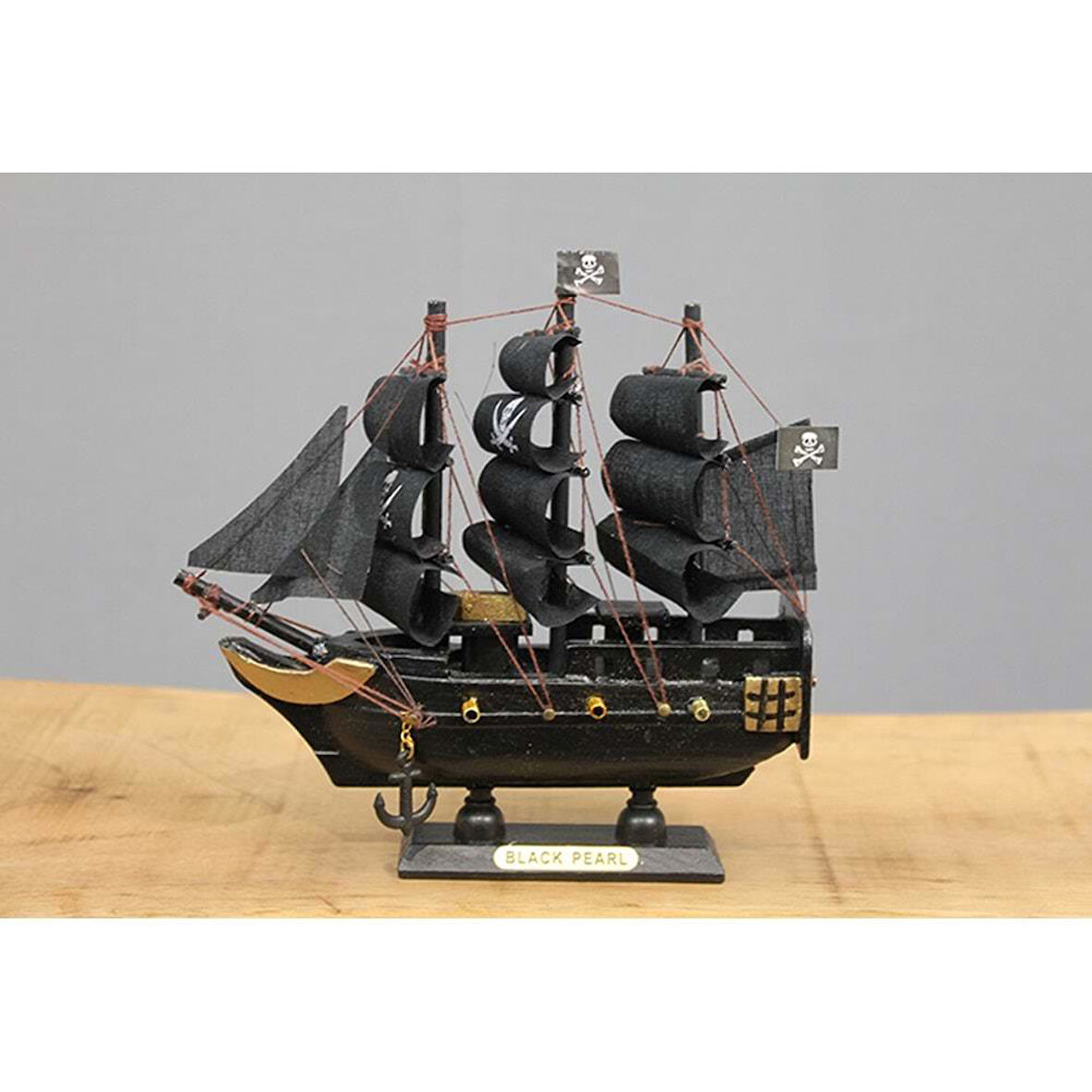 Ahşap Korsan Gemisi